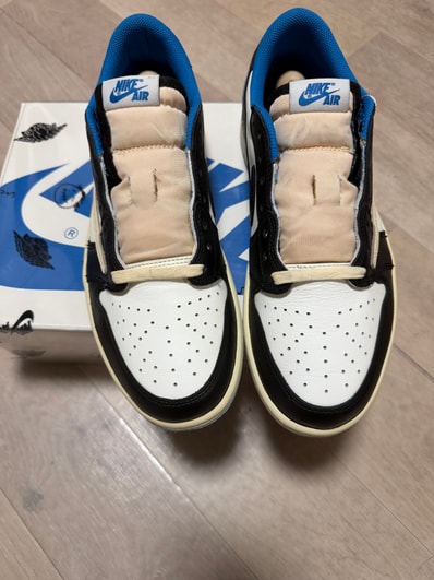 Travis Scott × fragment design × Nike Air Jordan 1 Low OG SP "Military Blue"