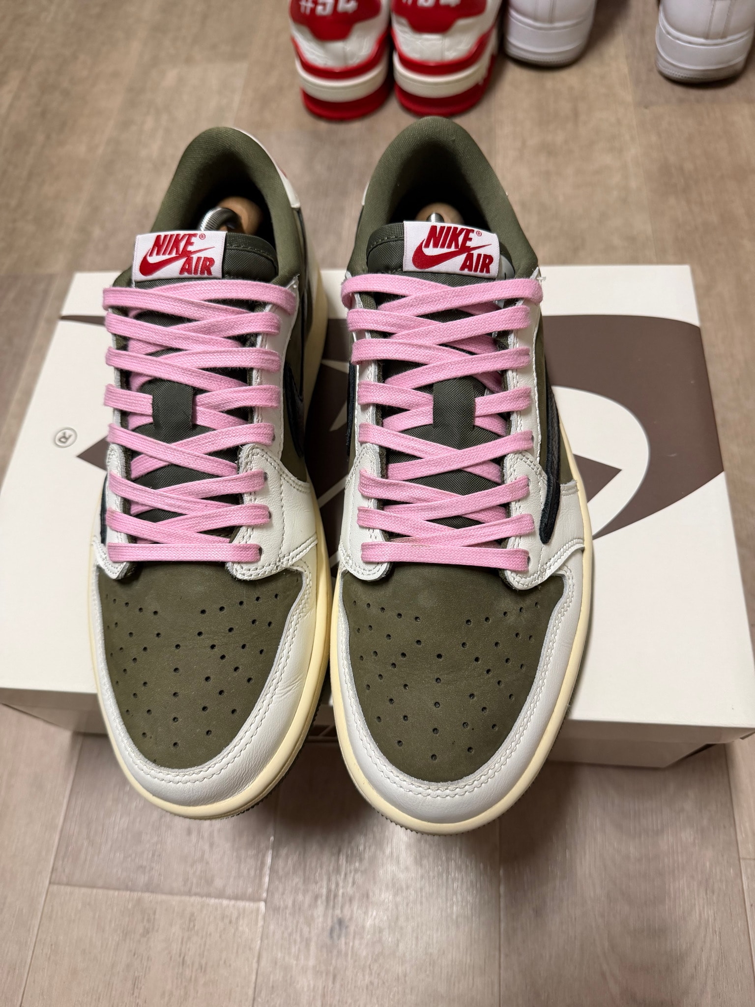 Travis Scott × Nike Air Jordan 1 Low OG SP "Reverse Olive"
