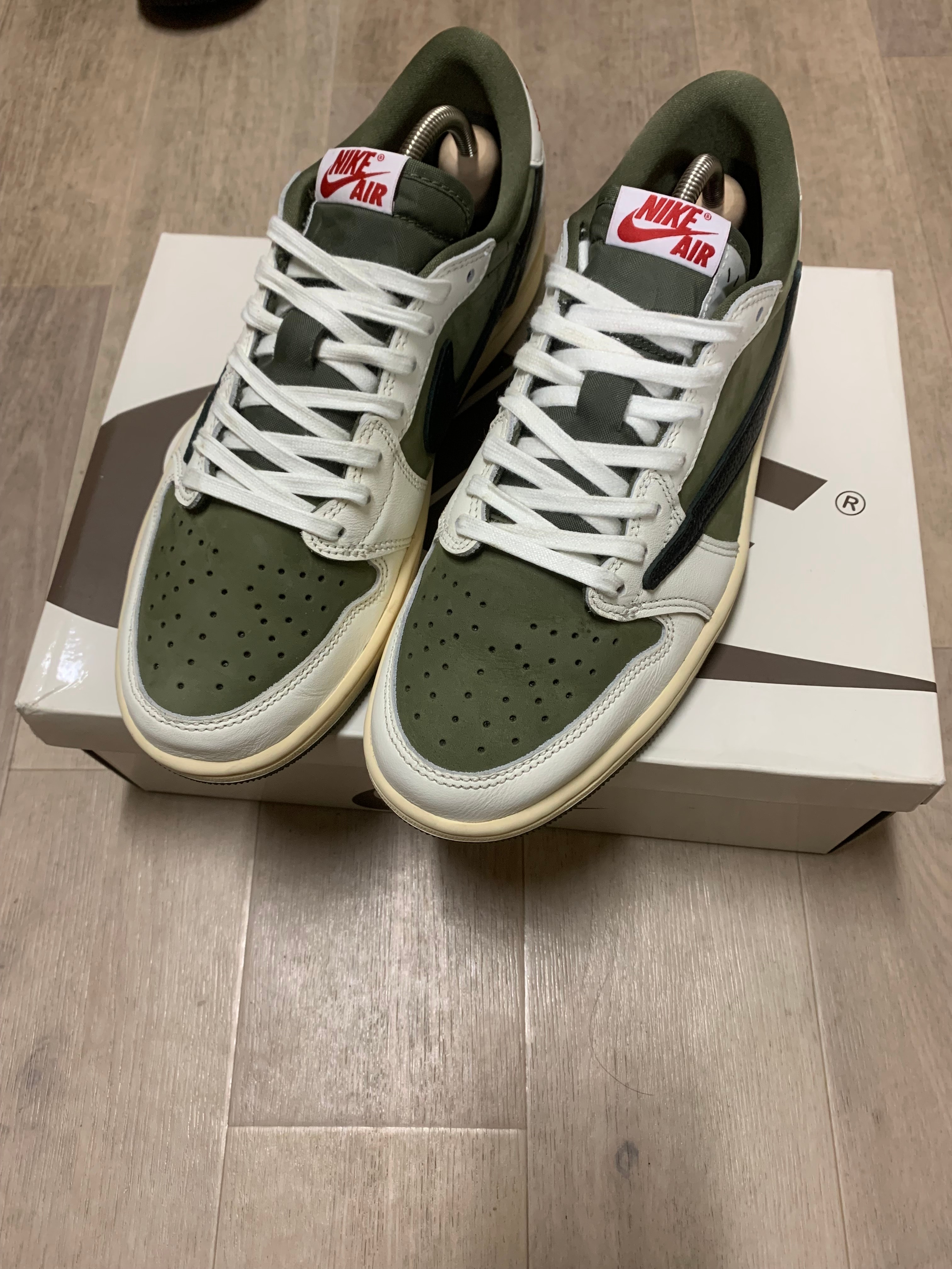 Travis Scott × Nike Air Jordan 1 Low OG SP "Reverse Olive"