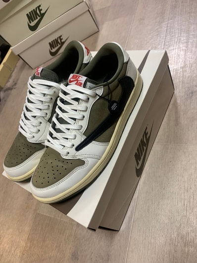 Travis Scott × Nike Air Jordan 1 Low OG SP "Reverse Olive"