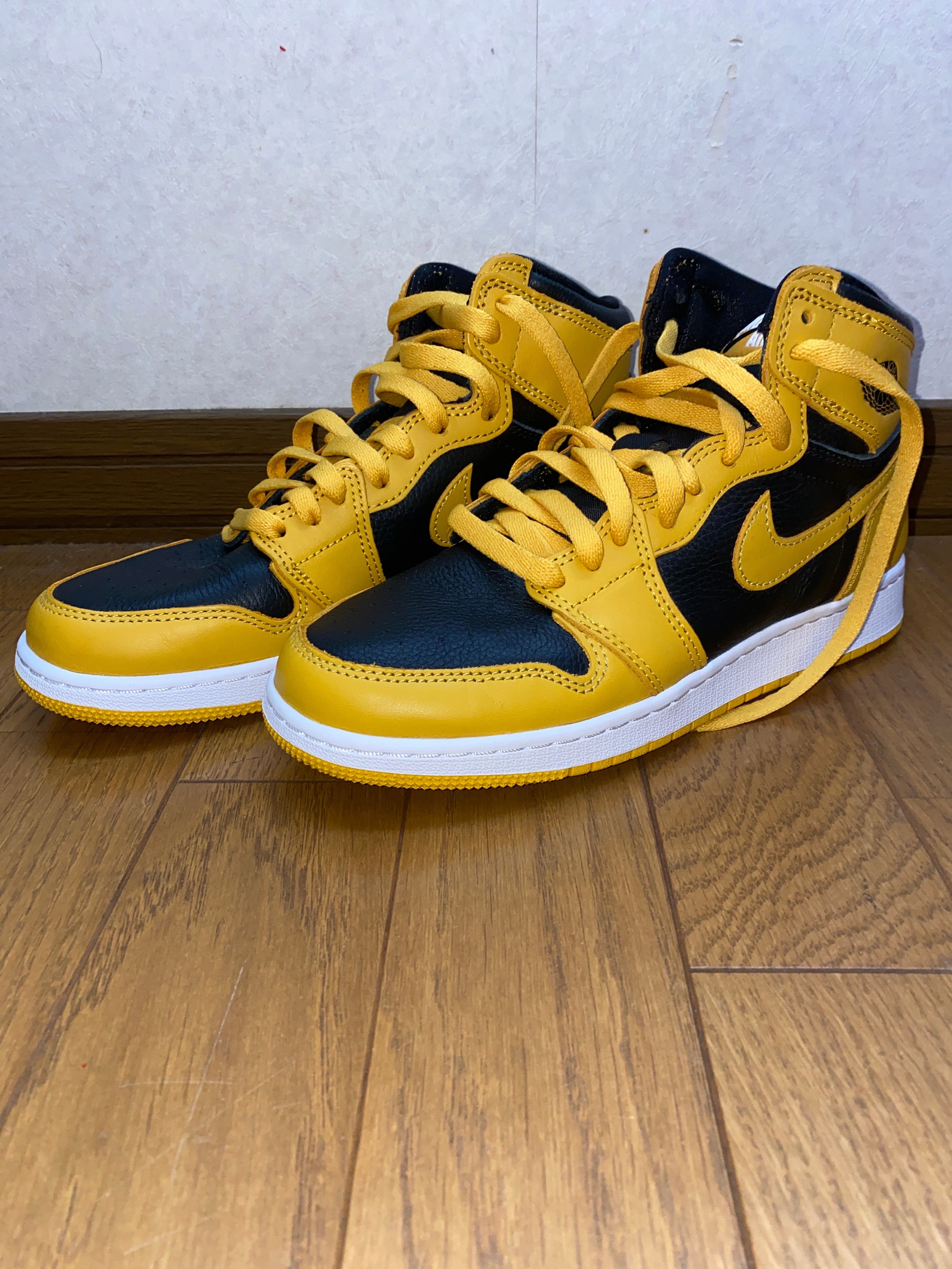 Nike GS Air Jordan 1 High OG "Pollen"