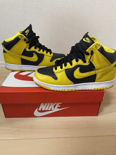 Nike Dunk High "Black/Varsity Maize"