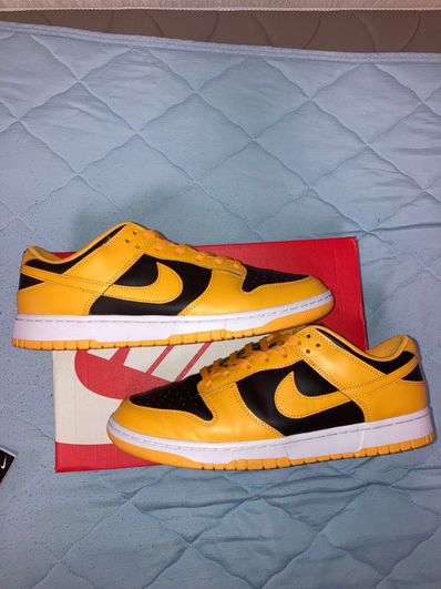 Nike Dunk Low "Championship Goldenrod"