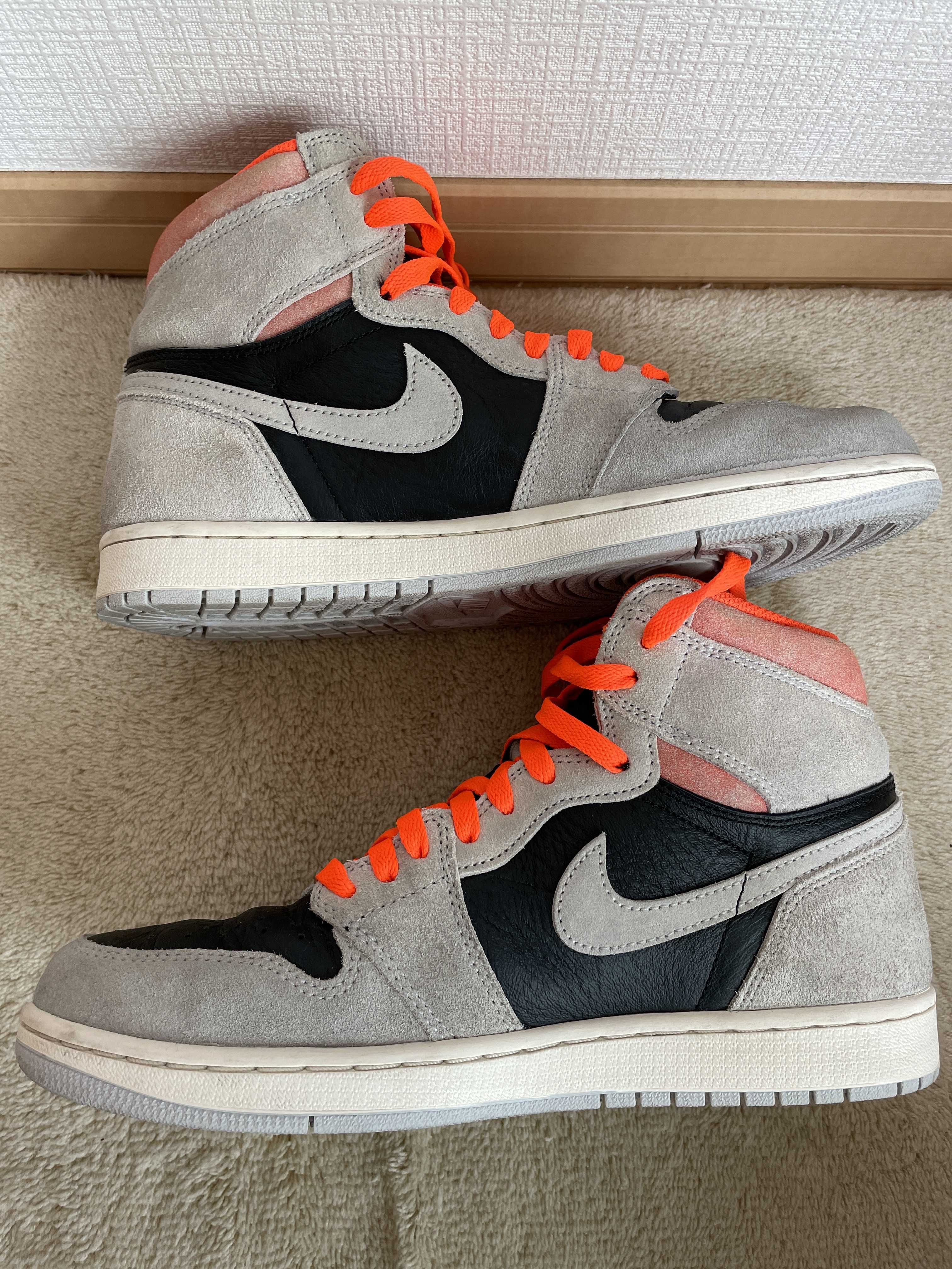 Nike Air Jordan 1 RETRO High OG "Hyper Crimson"