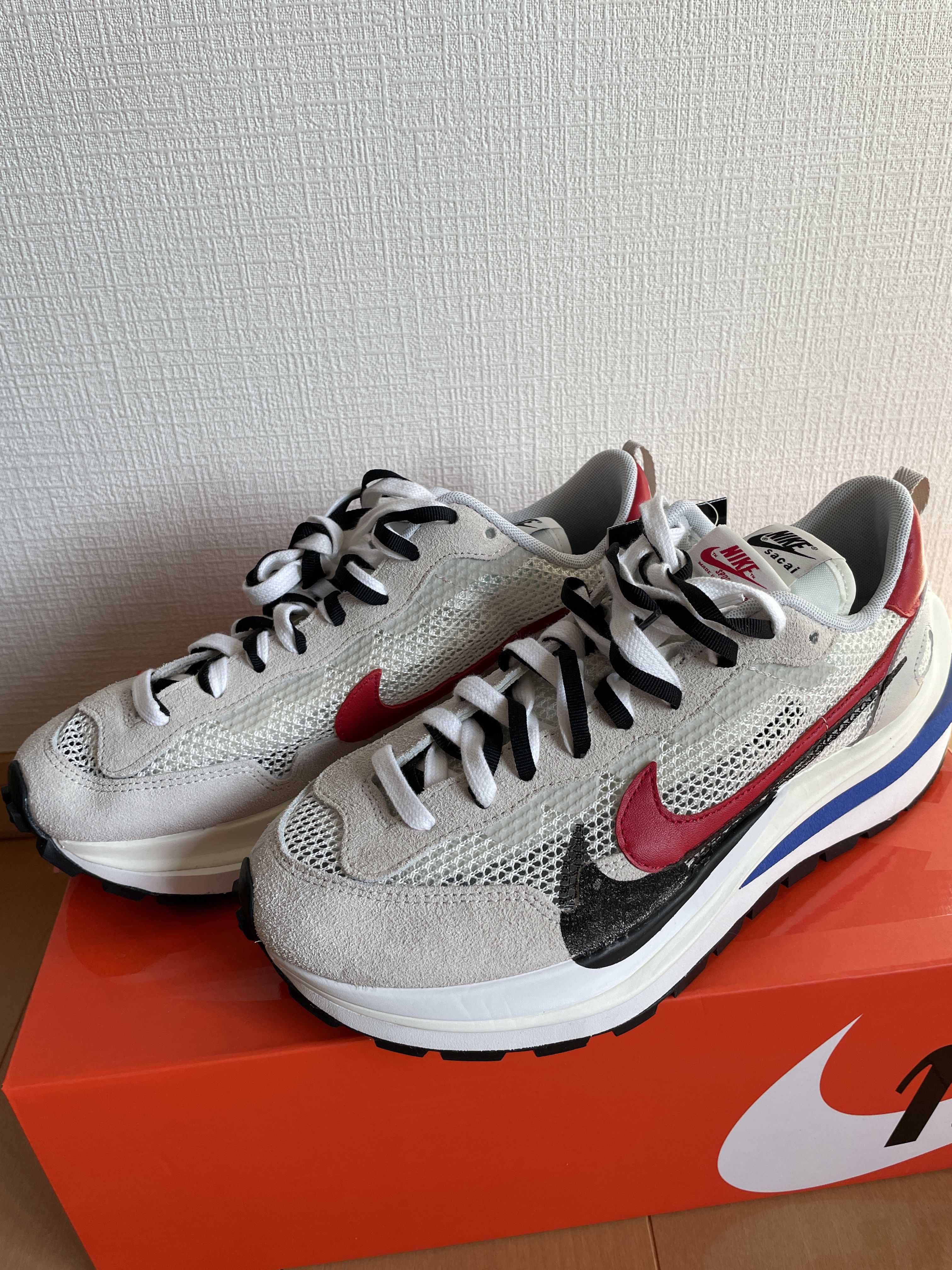 sacai × Nike Vapor Waffle "Royal Fuchsia"