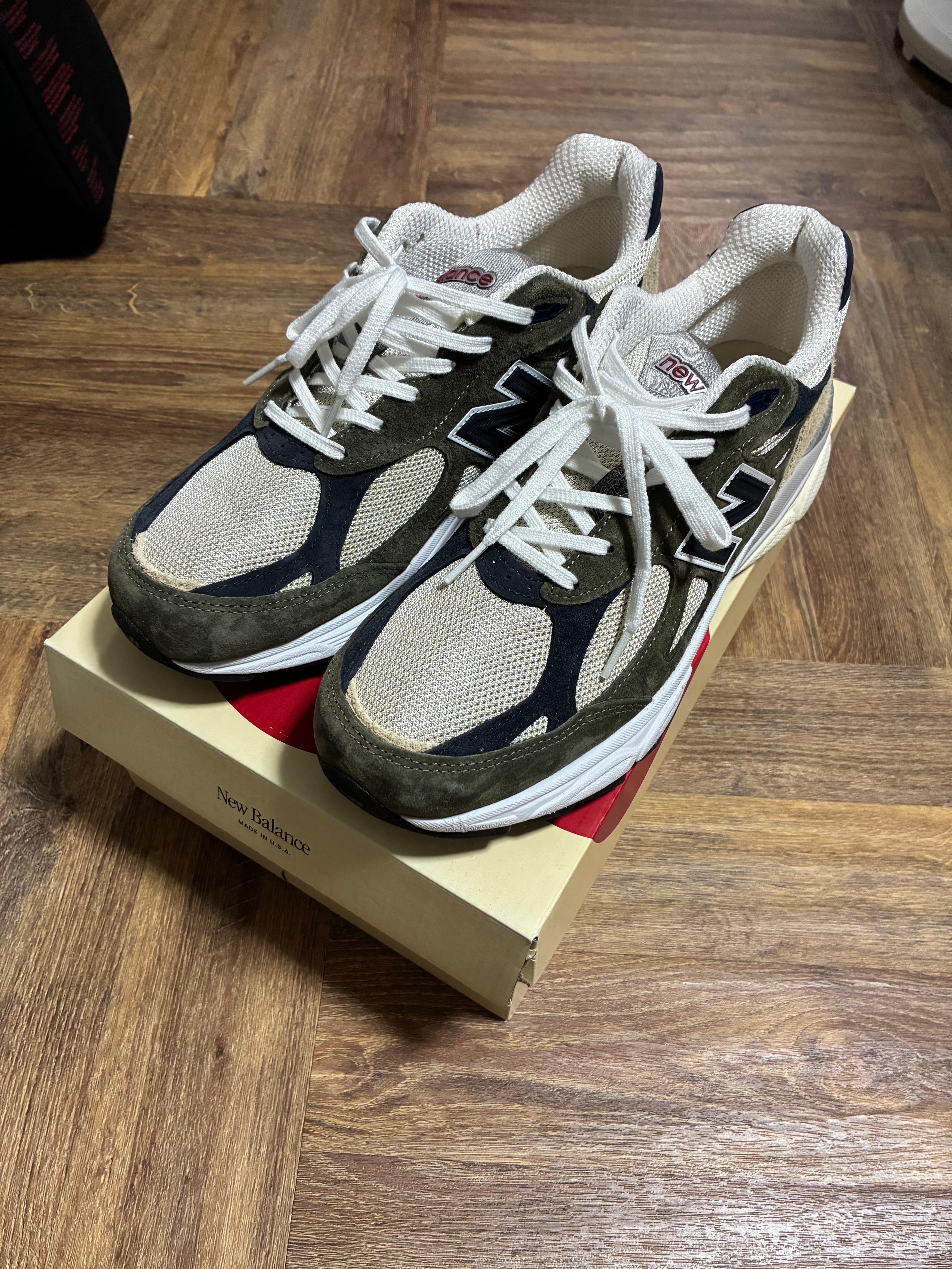 New Balance 990V3 "Olive"