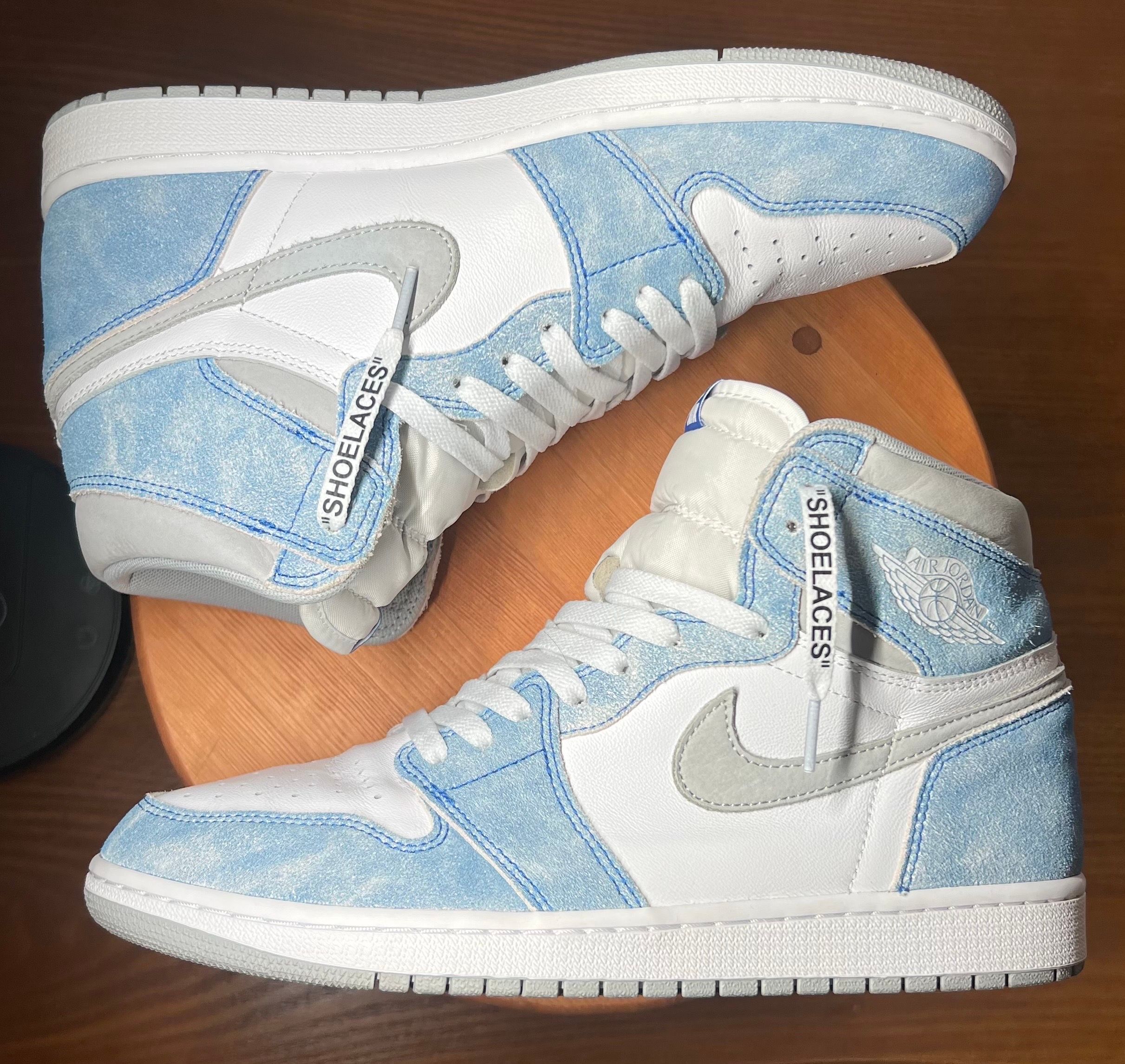 Nike Air Jordan 1 High OG "Hyper Royal"