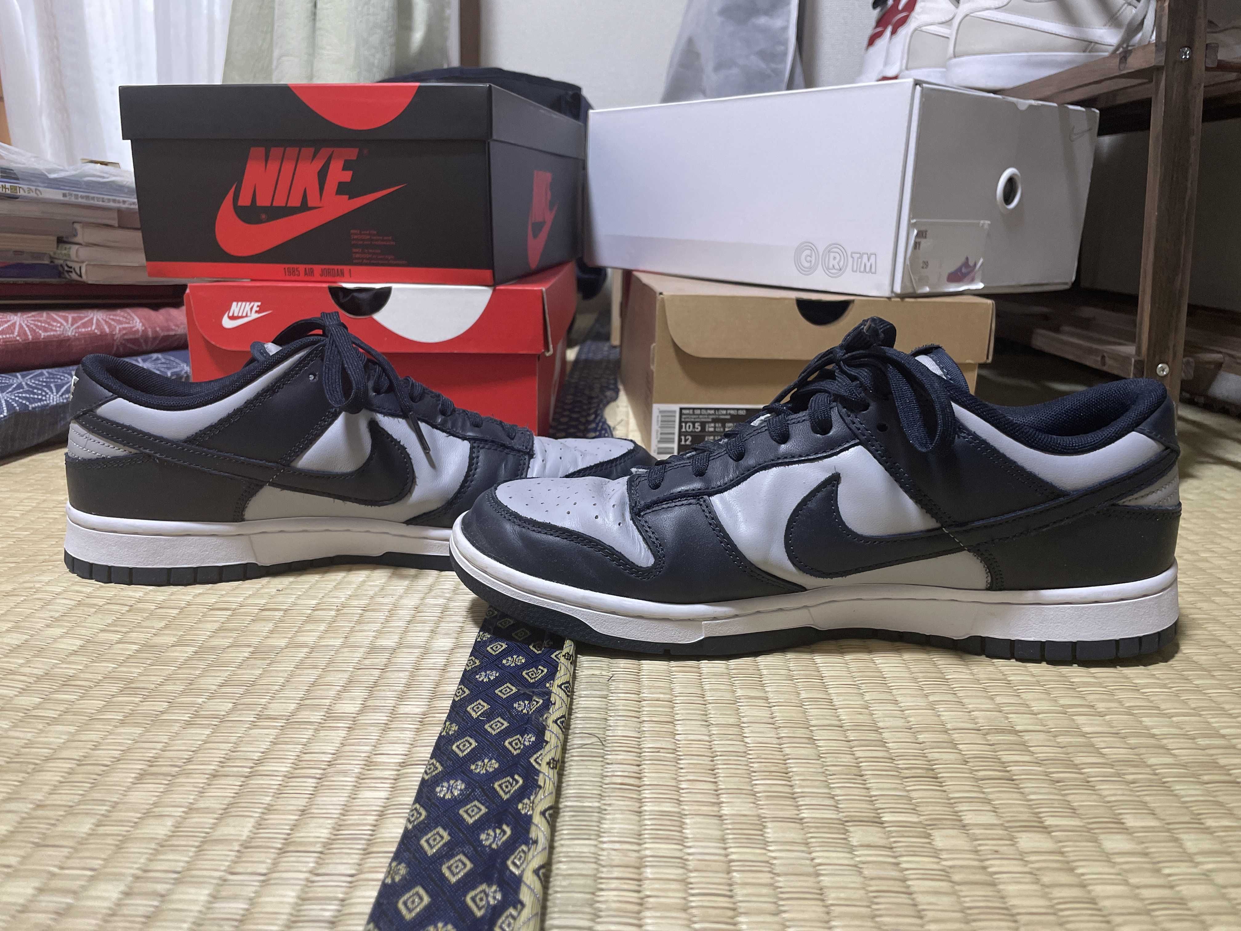 Nike Dunk Low "Championship Grey"