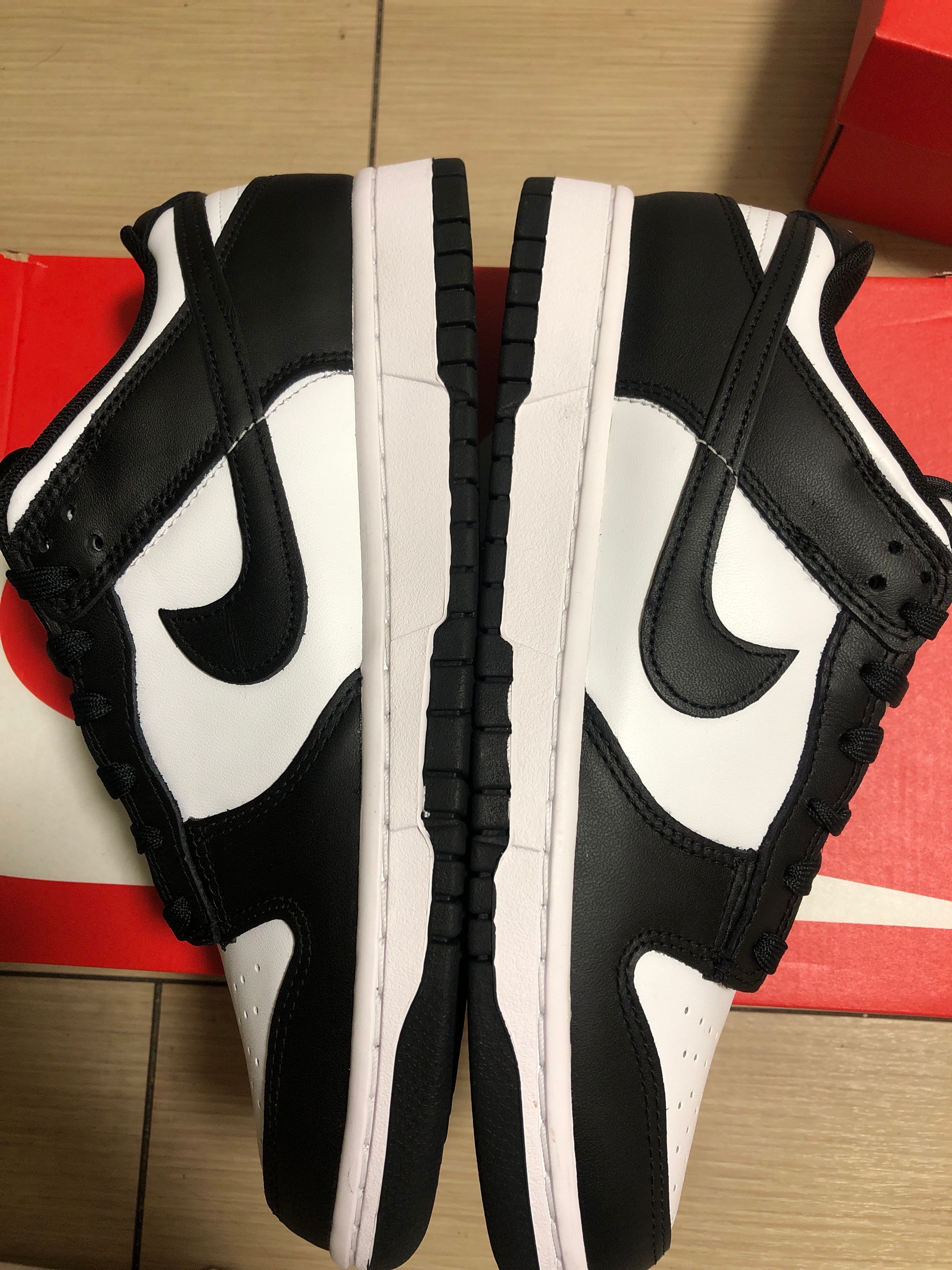 Nike Dunk Low Retro "Panda/White/Black"
