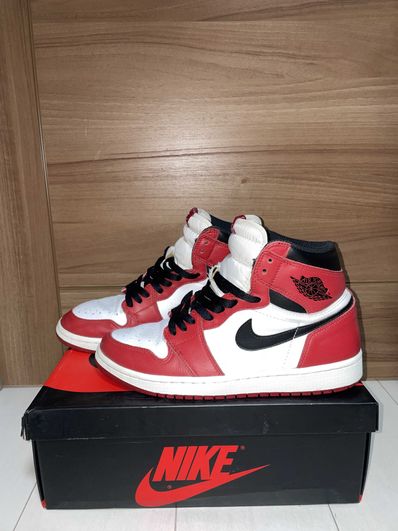 Nike Air Jordan 1 Retro High "Chicago" (2015)