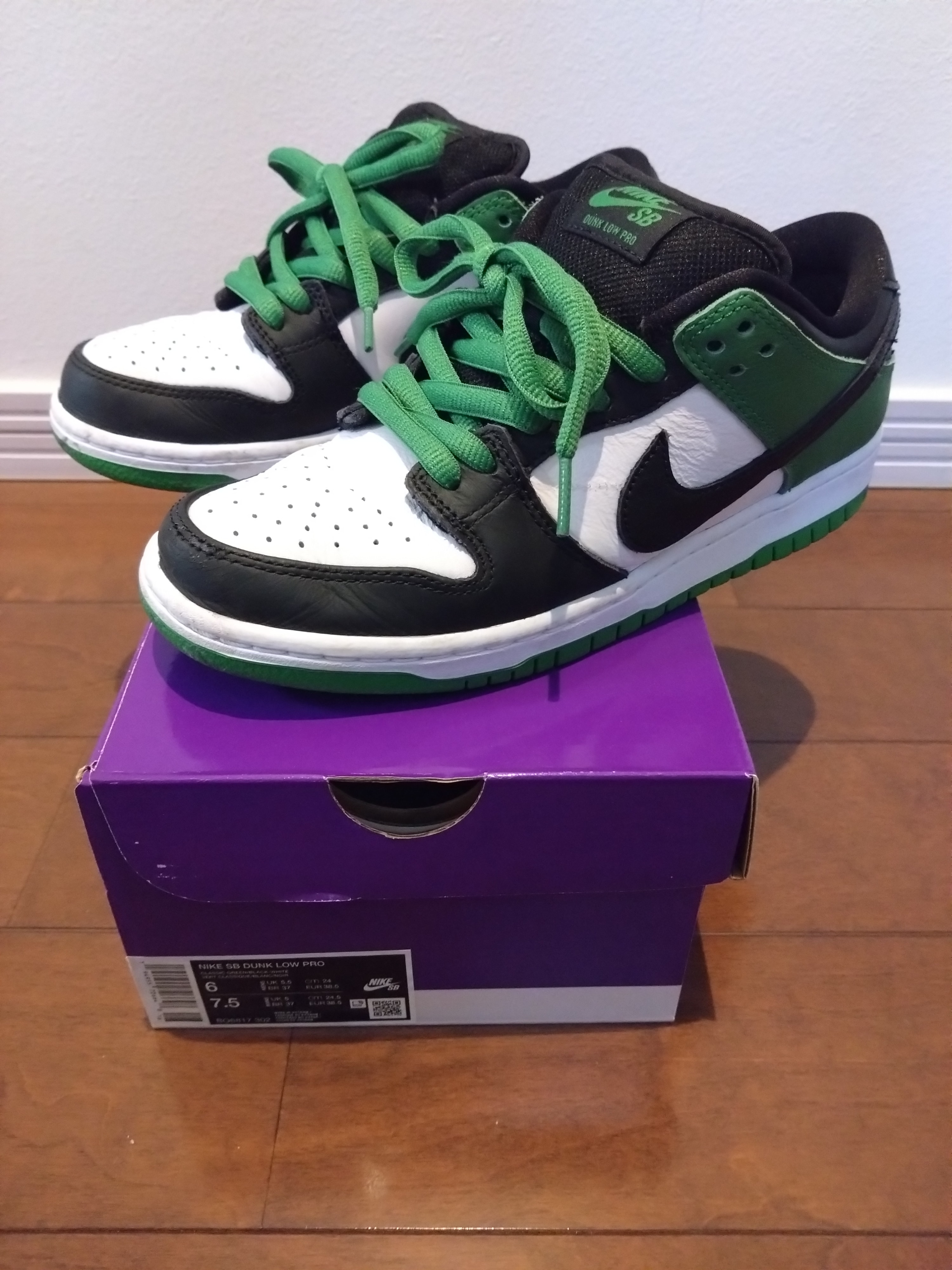 Nike SB Dunk Low Pro "Black and Classic Green"