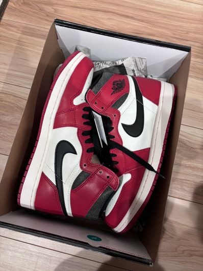 Nike Air Jordan 1 High OG "Lost & Found/Chicago"