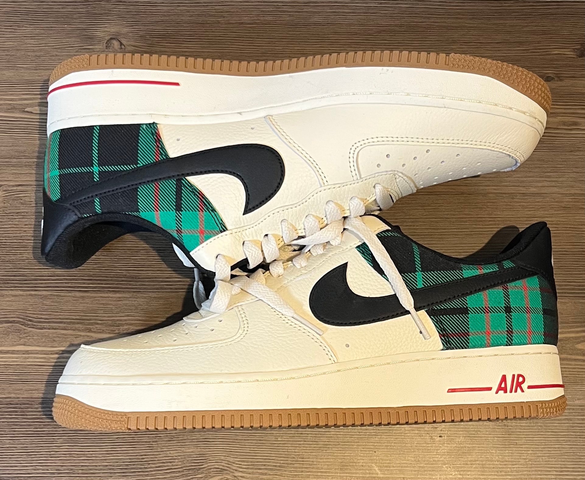 Nike Air Force 1 Low Plaid "Pale Ivory/Black/Stadium Green"