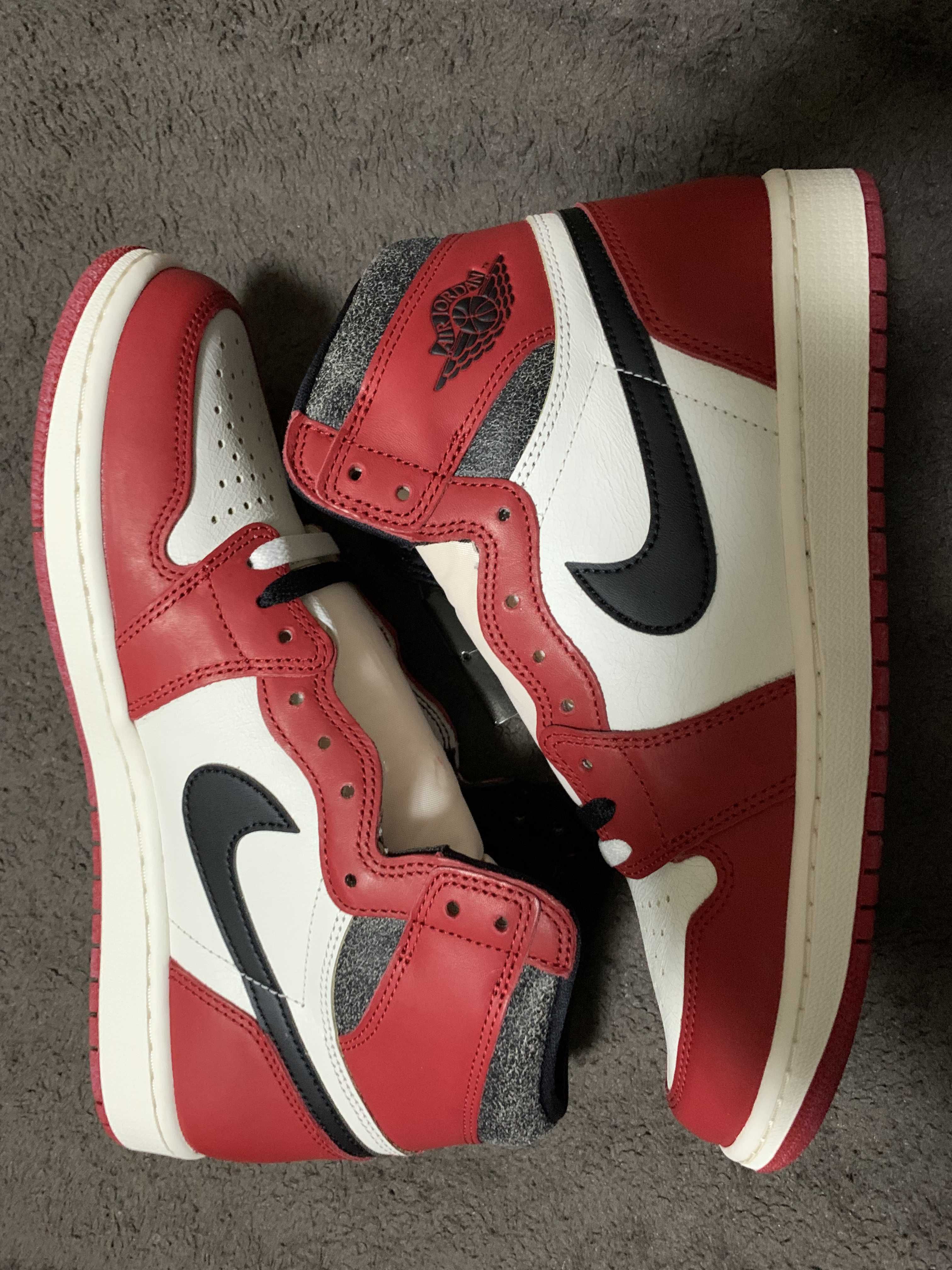 Nike Air Jordan 1 High OG "Lost & Found/Chicago"