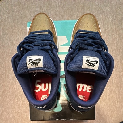 Supreme × Nike SB Dunk Low OG QS "Metallic Gold/Navy"