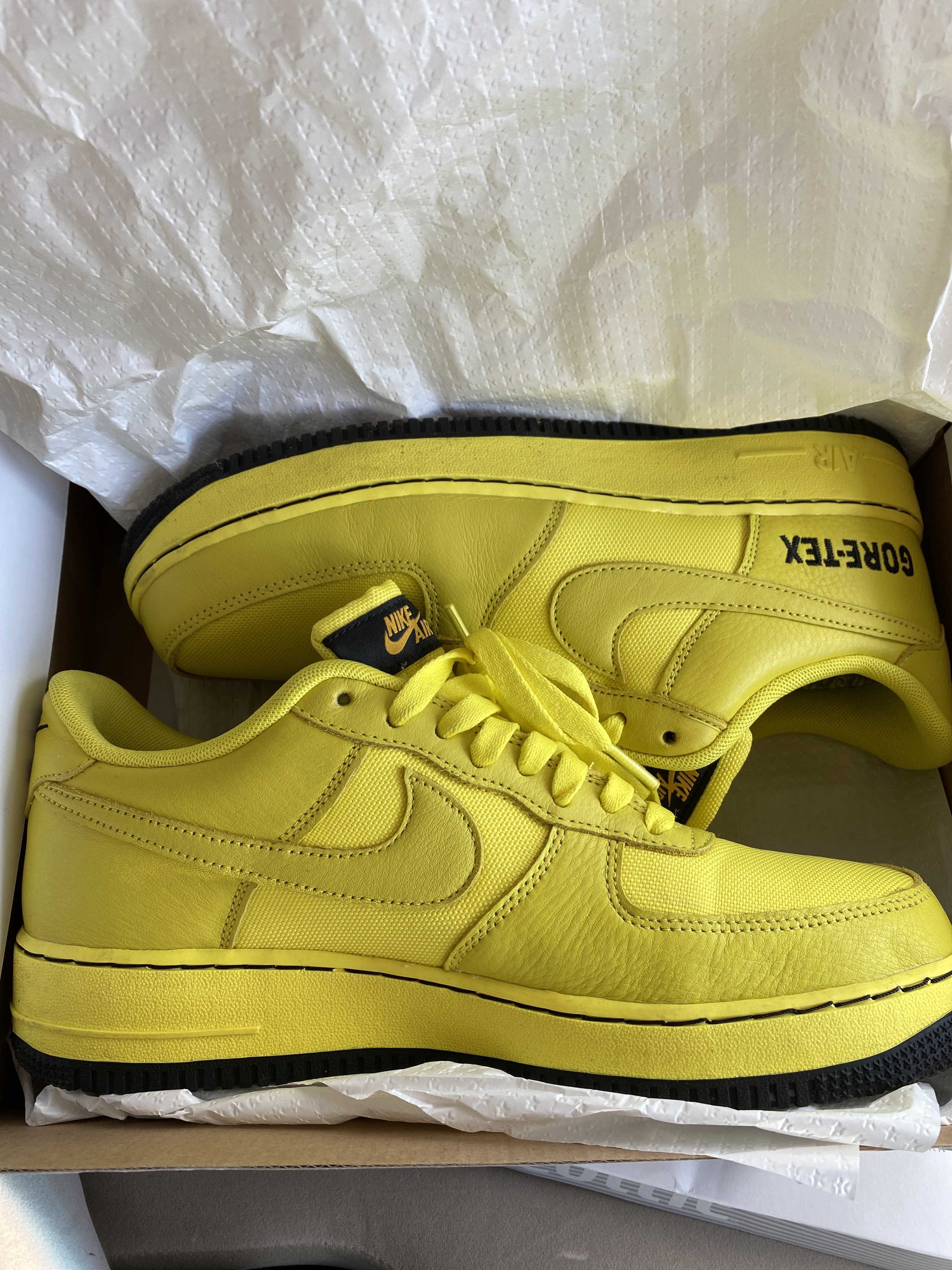 Nike Air Force 1 Low Gore-Tex "Dynamic Yellow"