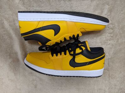 NIKE AIR JORDAN 1 LOW "UNIVERSITY GOLD"