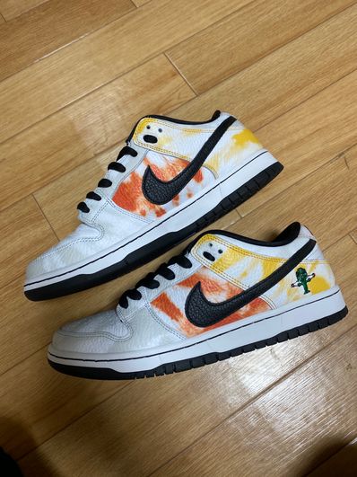 Nike SB Dunk Low "Raygun Tie-Dye/White"