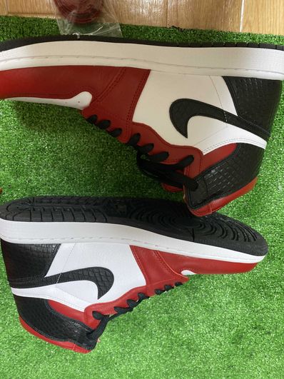 Nike Women's Air Jordan 1 High OG "Satin Red"