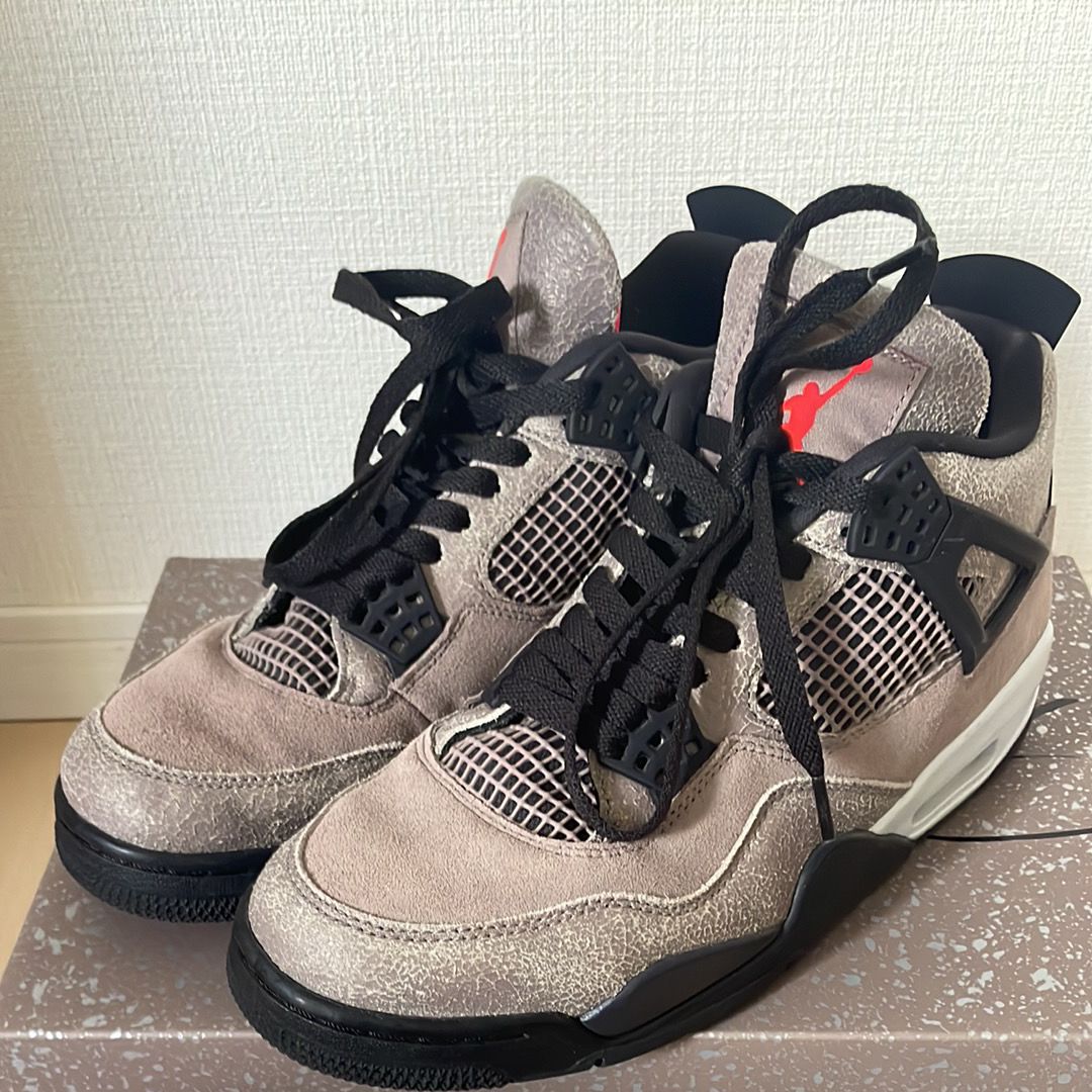 Nike Air Jordan 4 "Taupe Haze"