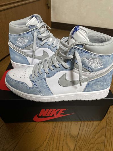 Nike Air Jordan 1 High OG "Hyper Royal"