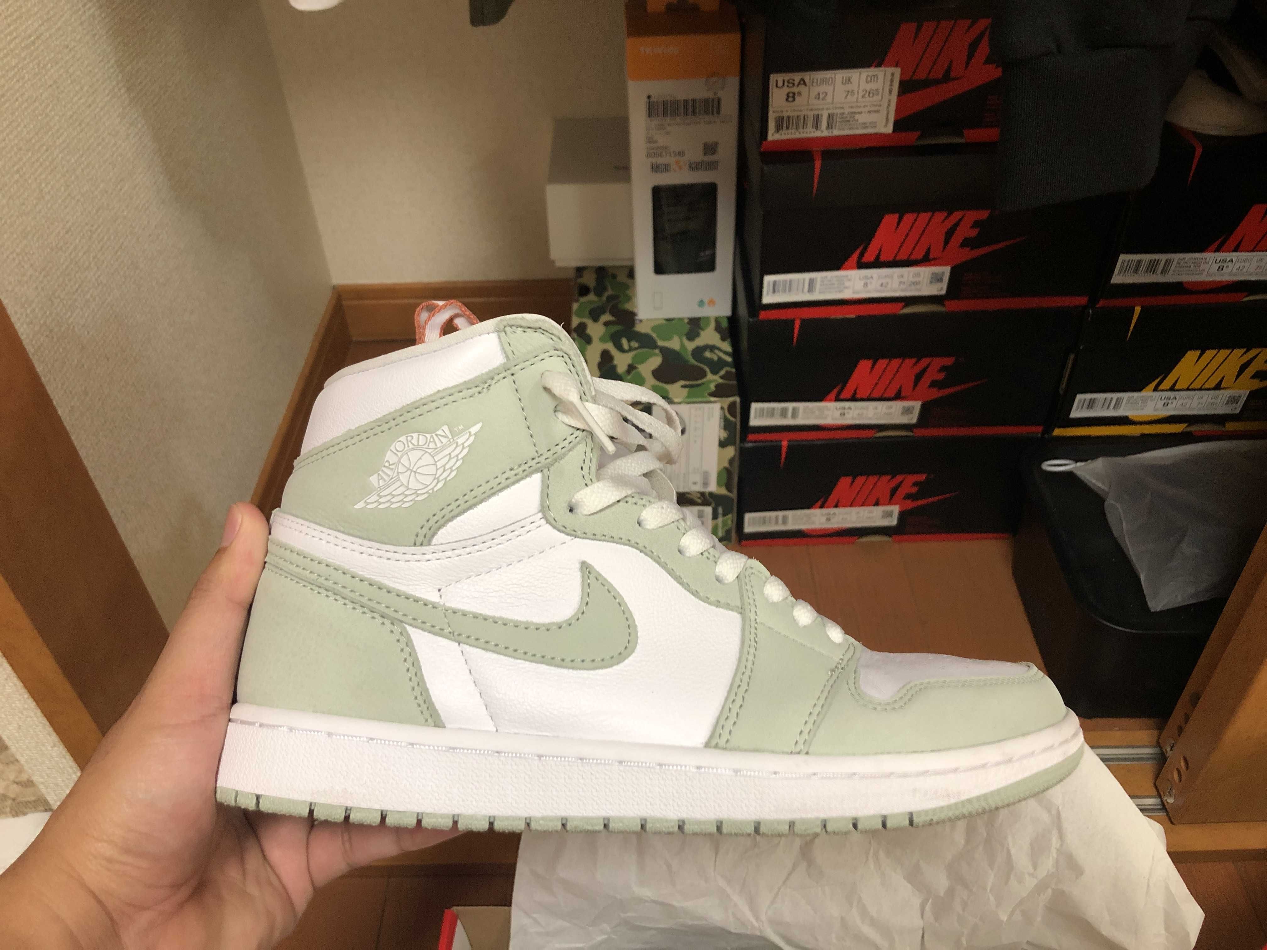 Nike Women's Air Jordan 1 High OG "Seafoam"