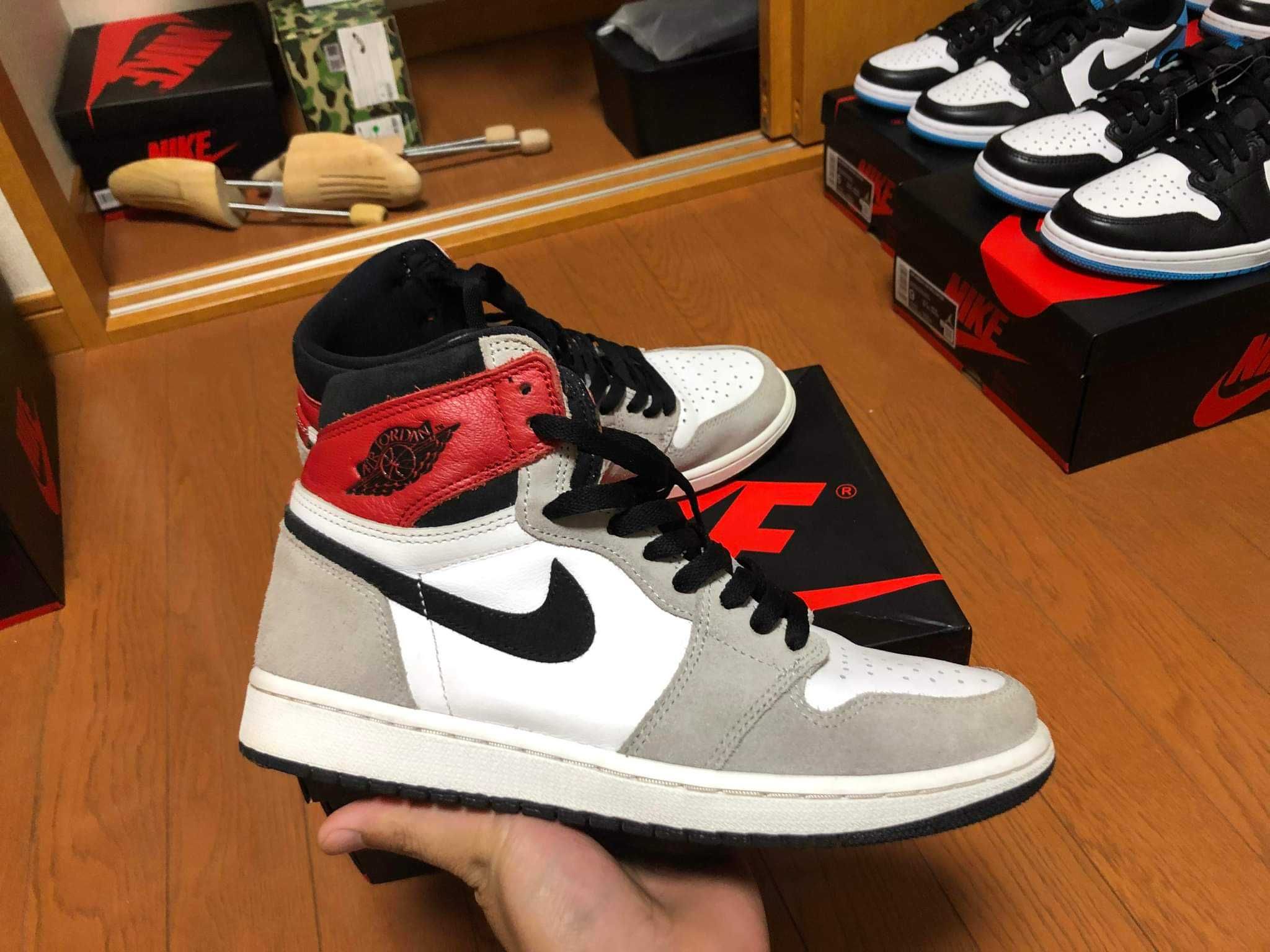 Nike Air Jordan 1 High OG "White/Black/Light Smoke Grey"