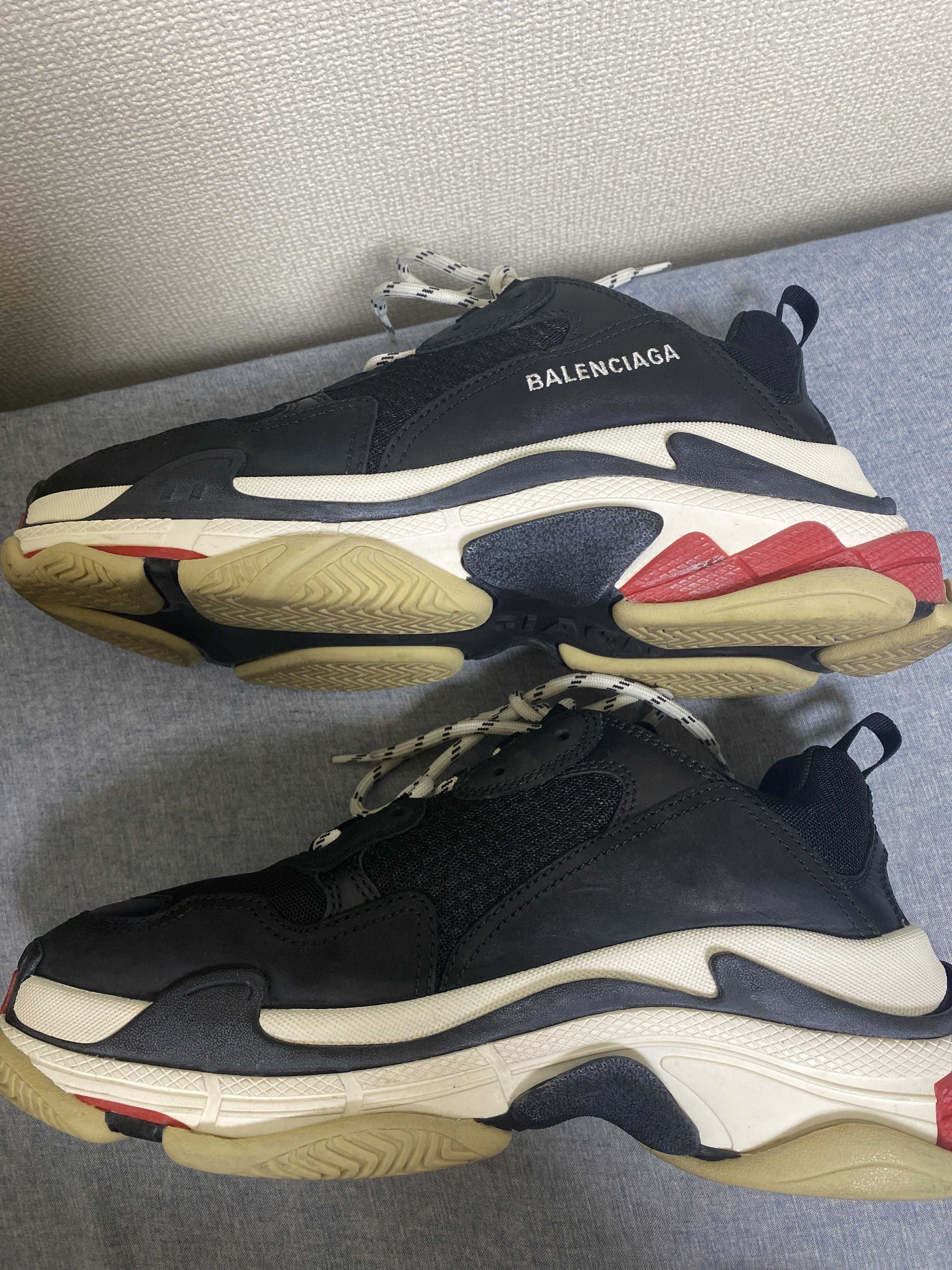 BALENCIAGA Triple S "Black/Red"