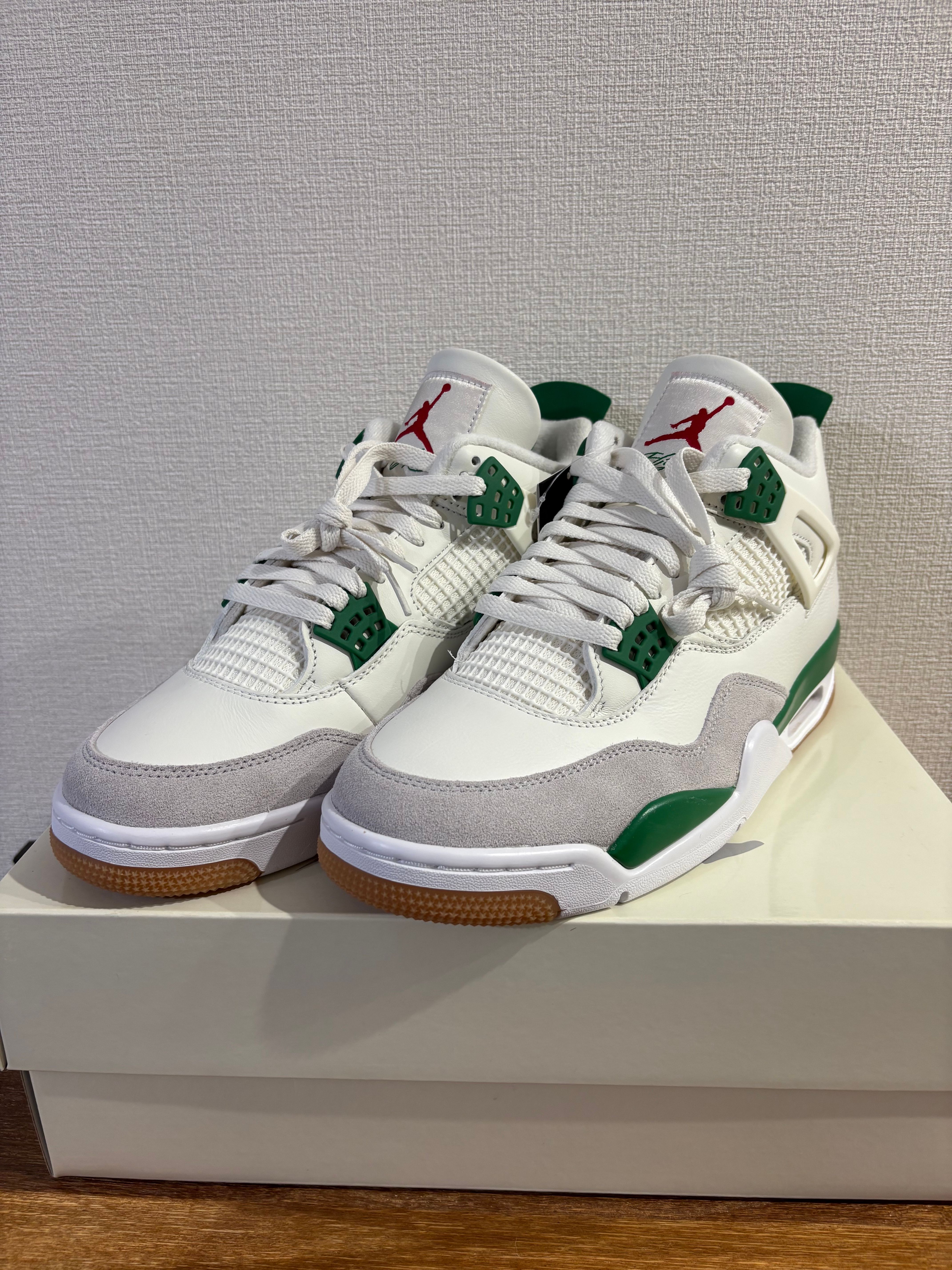 Nike SB × Air Jordan 4 Retro SP "Pine Green"