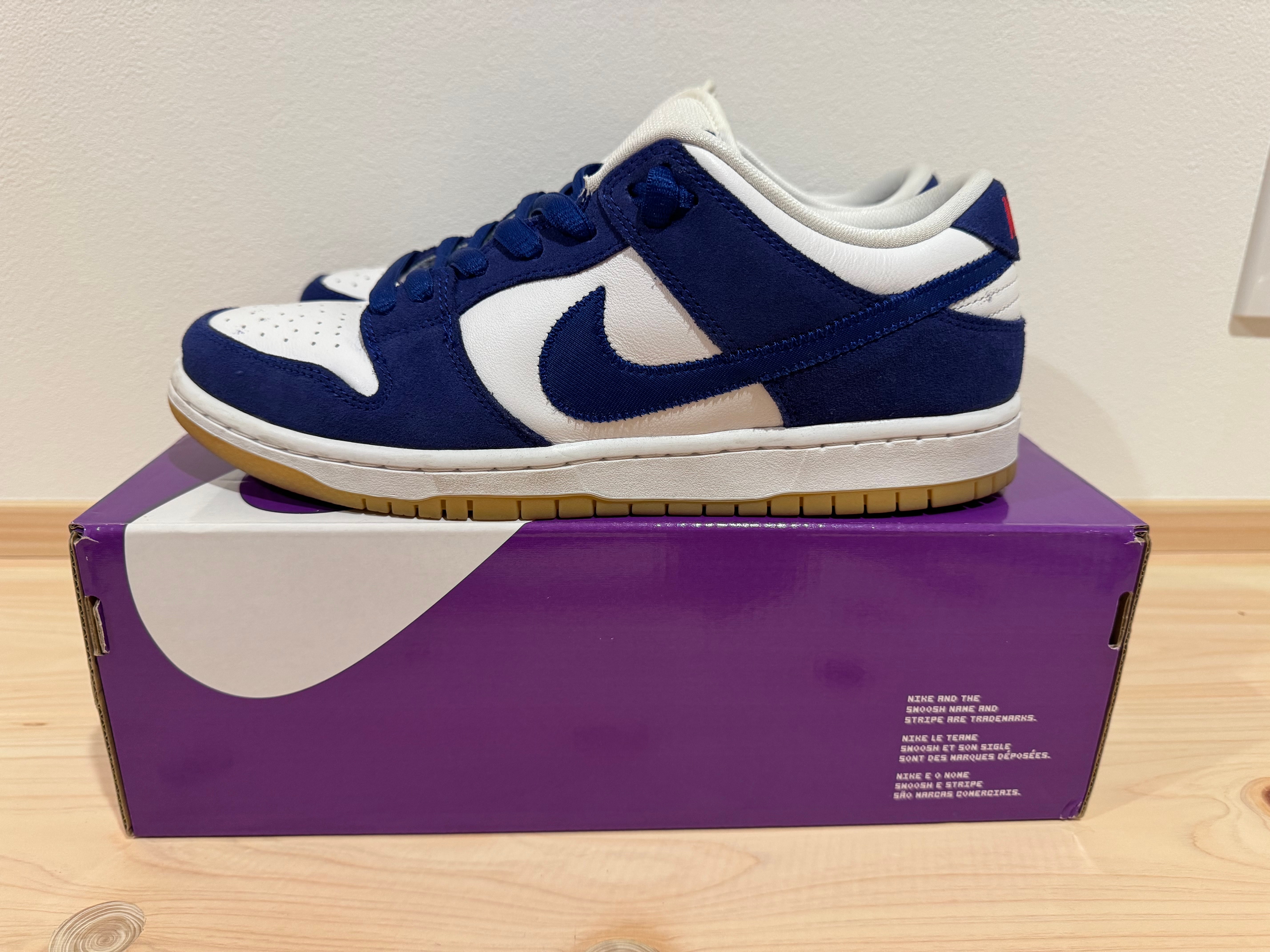 Nike SB Dunk Low "Los Angeles Dodgers/Deep Royal Blue"
