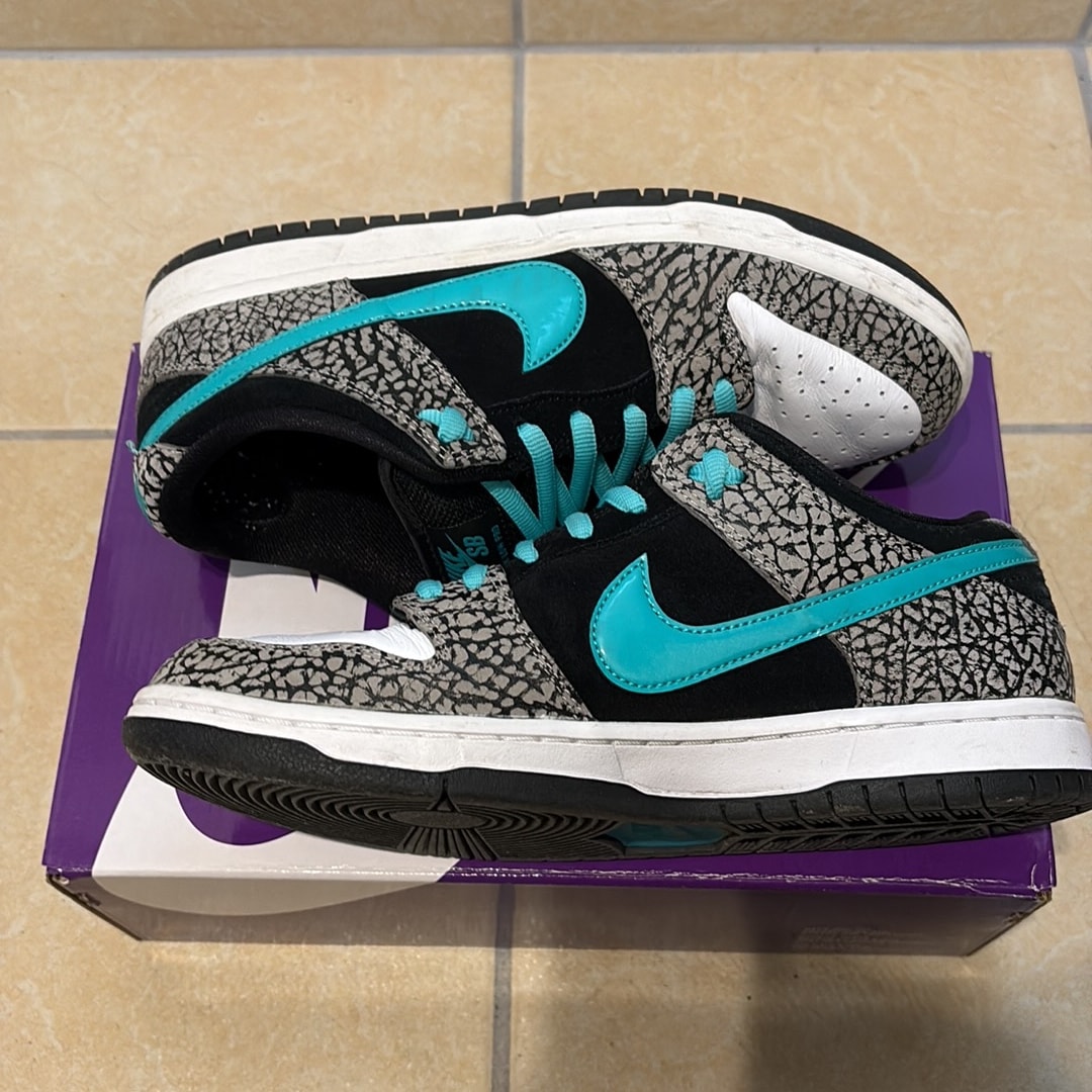 Nike SB Dunk Low "Elephant/Safari"