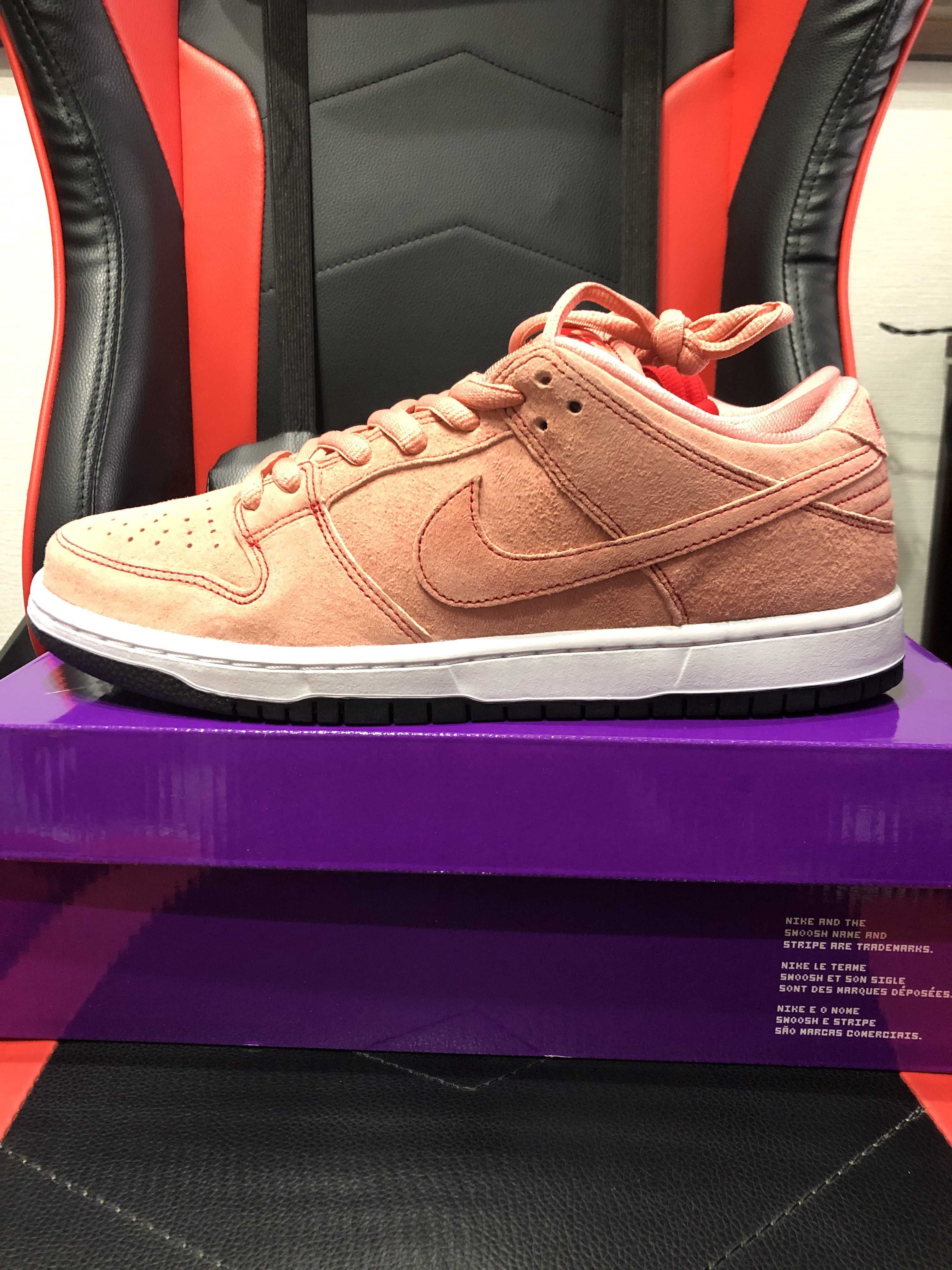 Nike SB Dunk Low "Pink Pig"