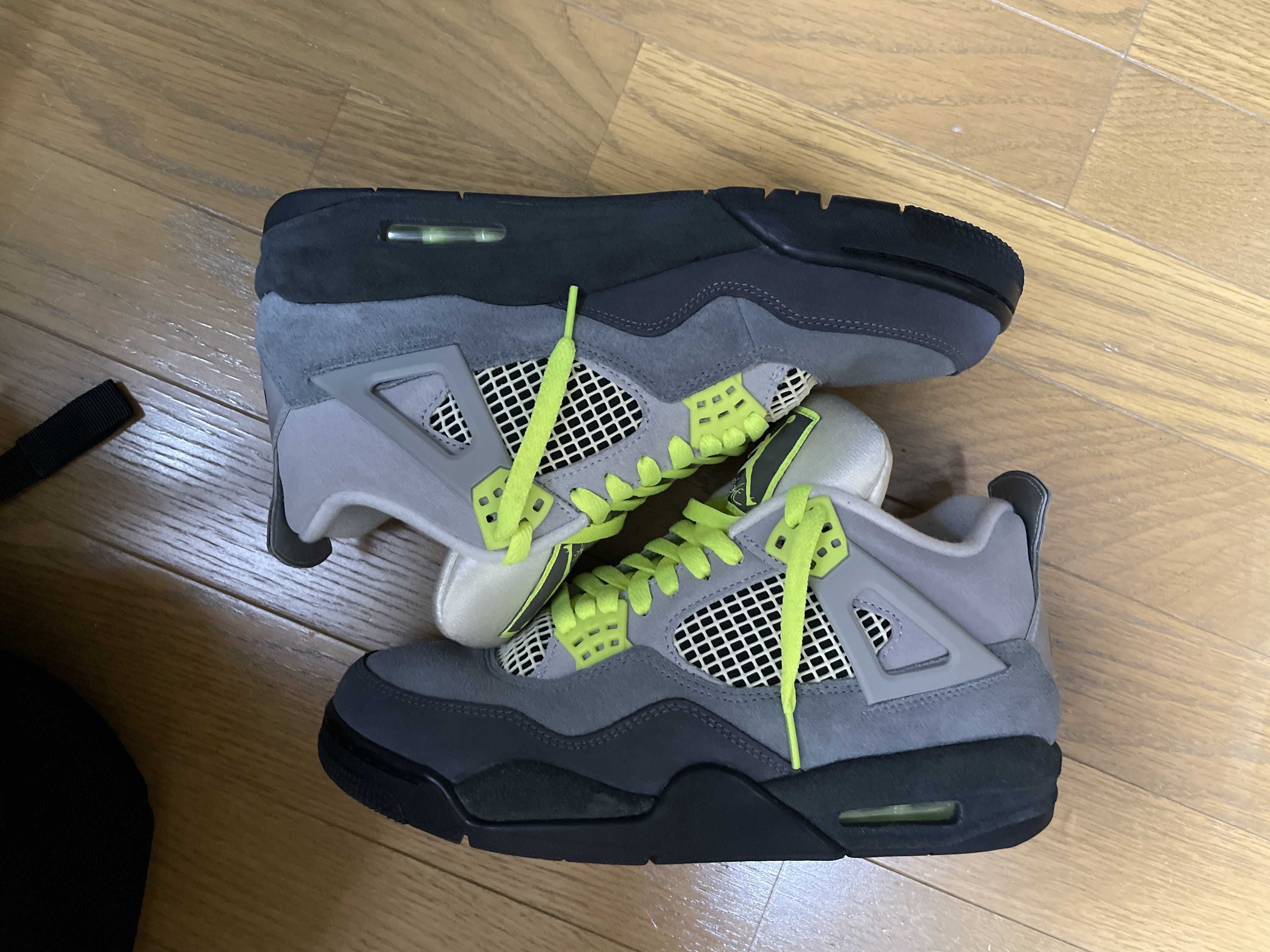 NIKE AIR JORDAN 4 RETRO LE "NEON"