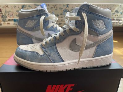 Nike Air Jordan 1 High OG "Hyper Royal"