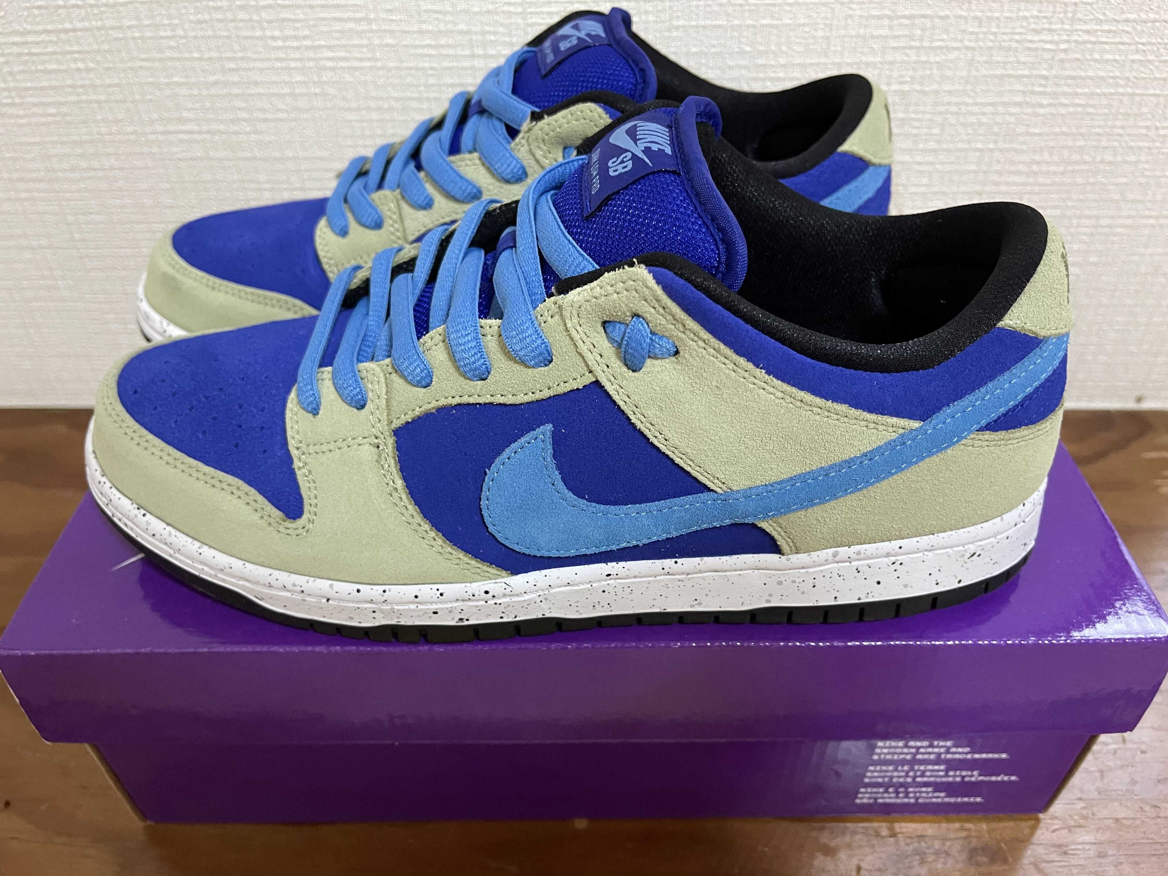 Nike SB Dunk Low "Celadon"