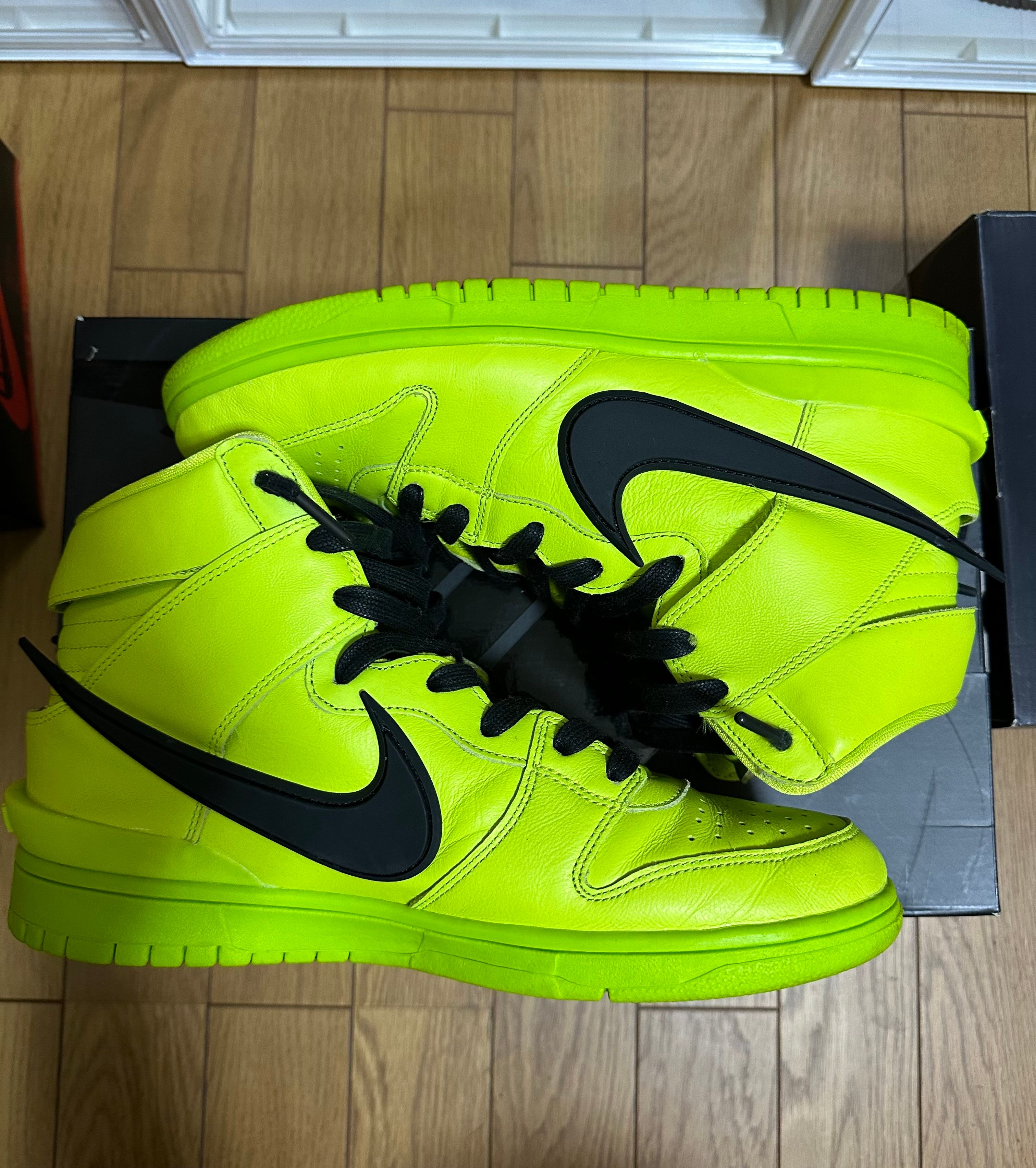 AMBUSH × NIKE DUNK HIGH "FLASH LIME"