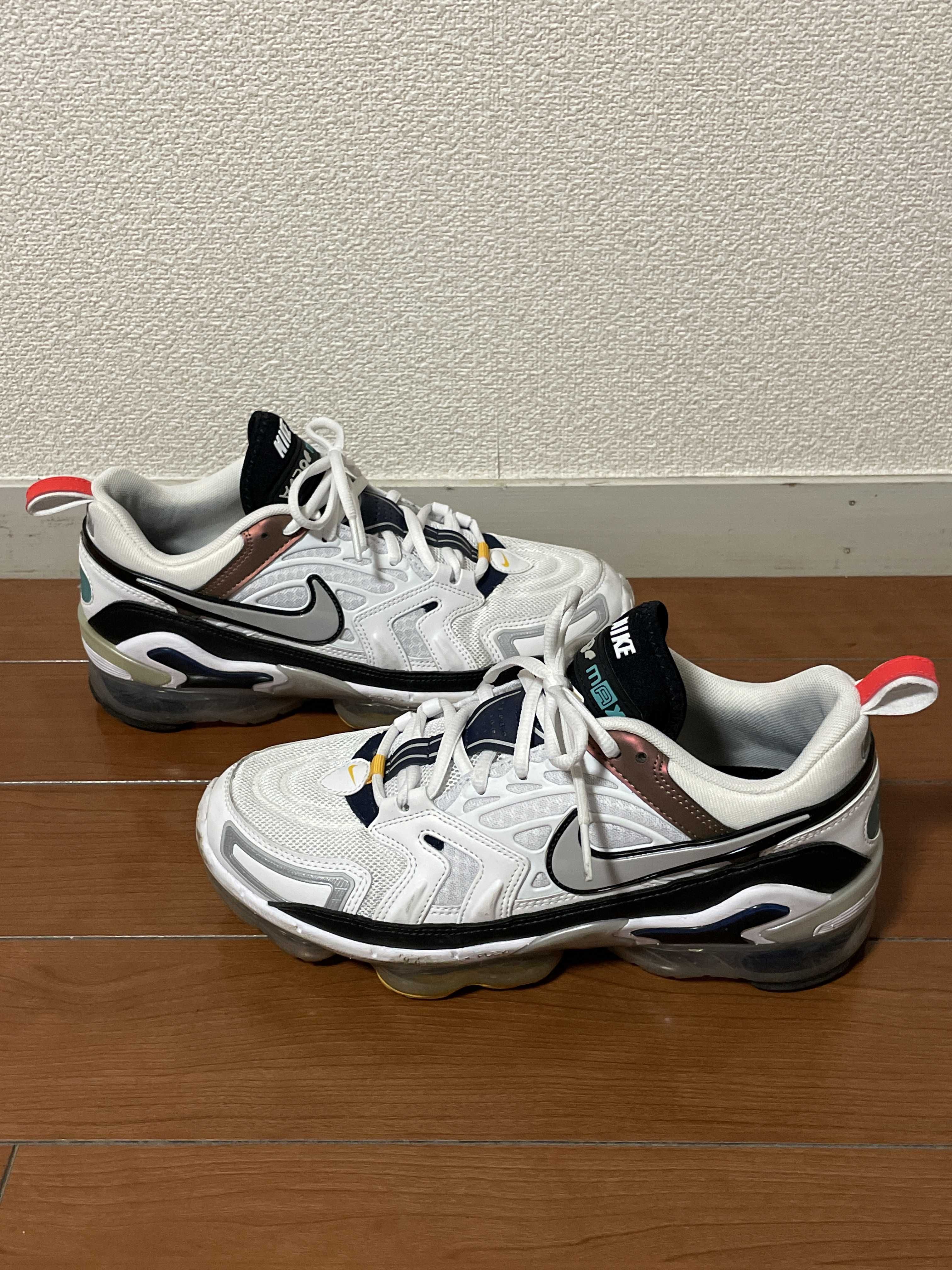 NIKE Women's AIR VAPORMAX EVO "TECH GREY"