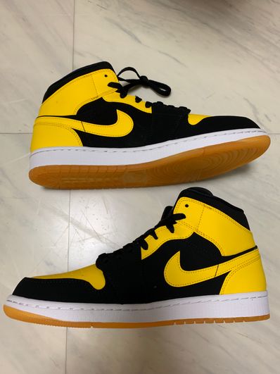 Nike Air Jordan 1 Retro Mid "New Love" (2017)