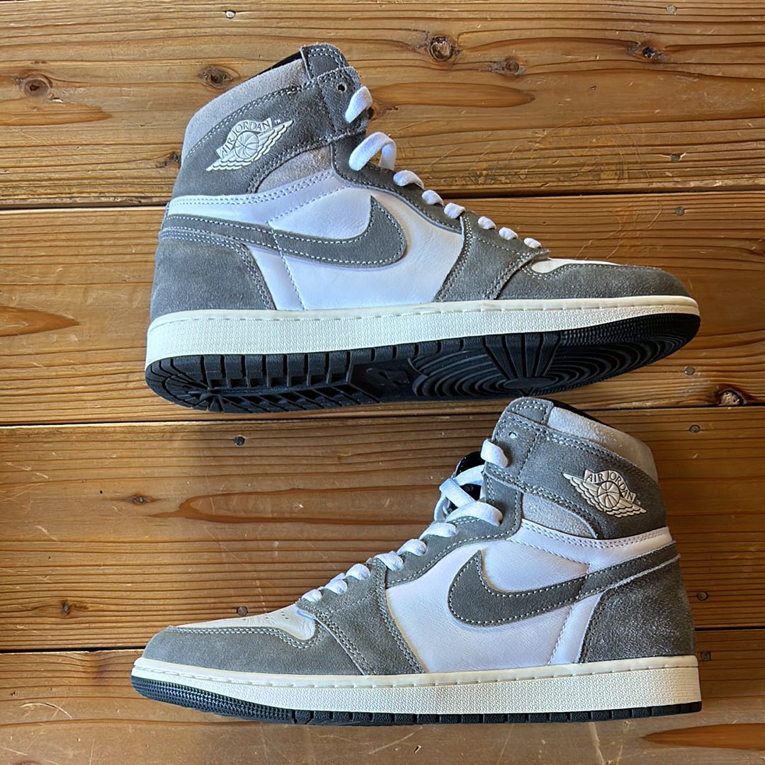 Nike Air Jordan 1 Retro High OG "Black and Smoke Grey"