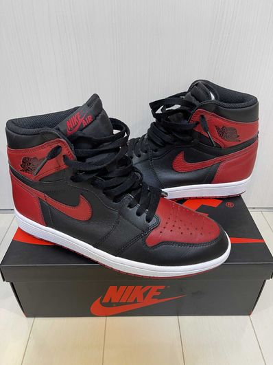 Nike Air Jordan 1 Retro High OG "Bred/Banned" (2016)