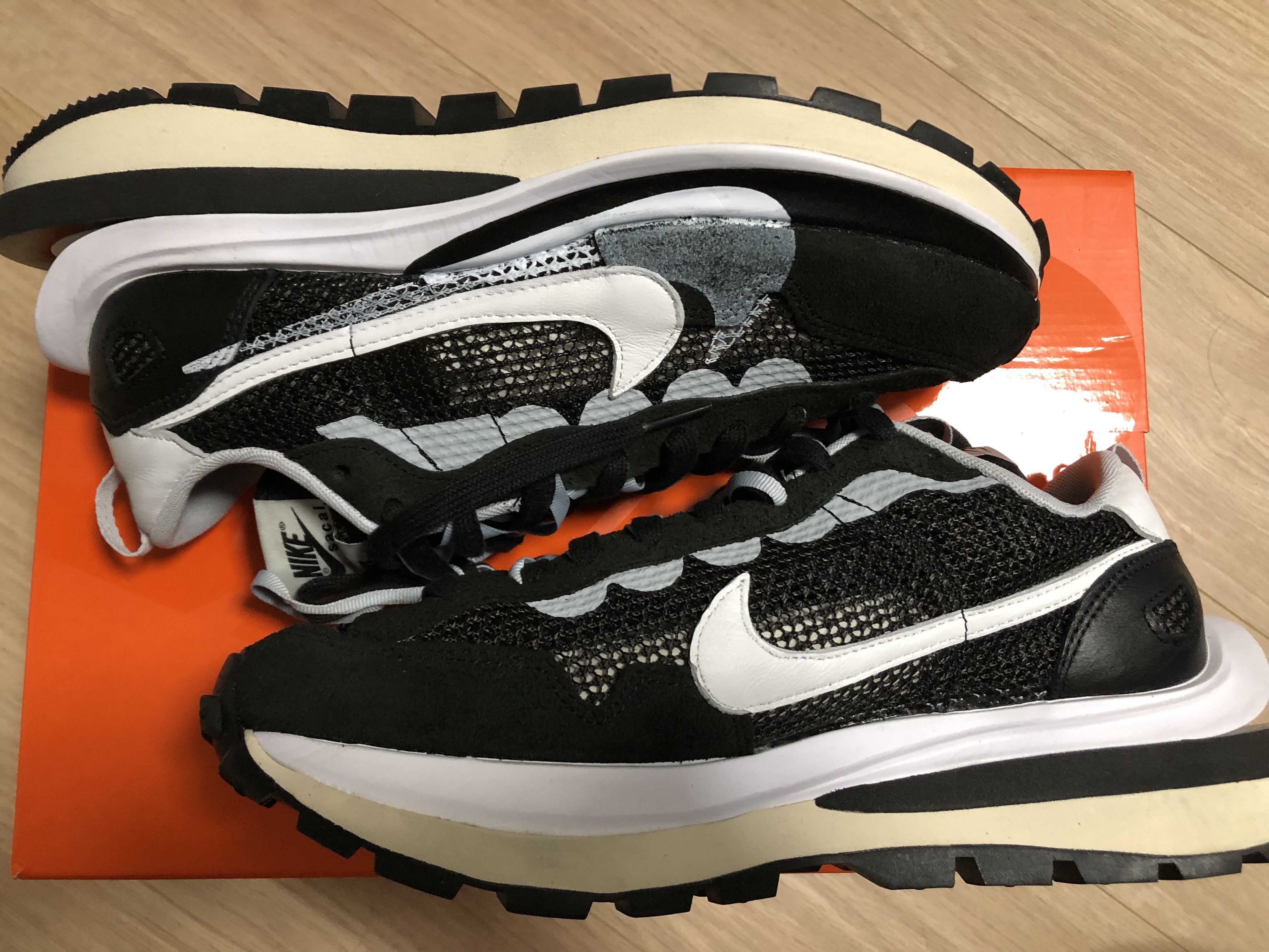 sacai × Nike Vapor Waffle "Black and White"