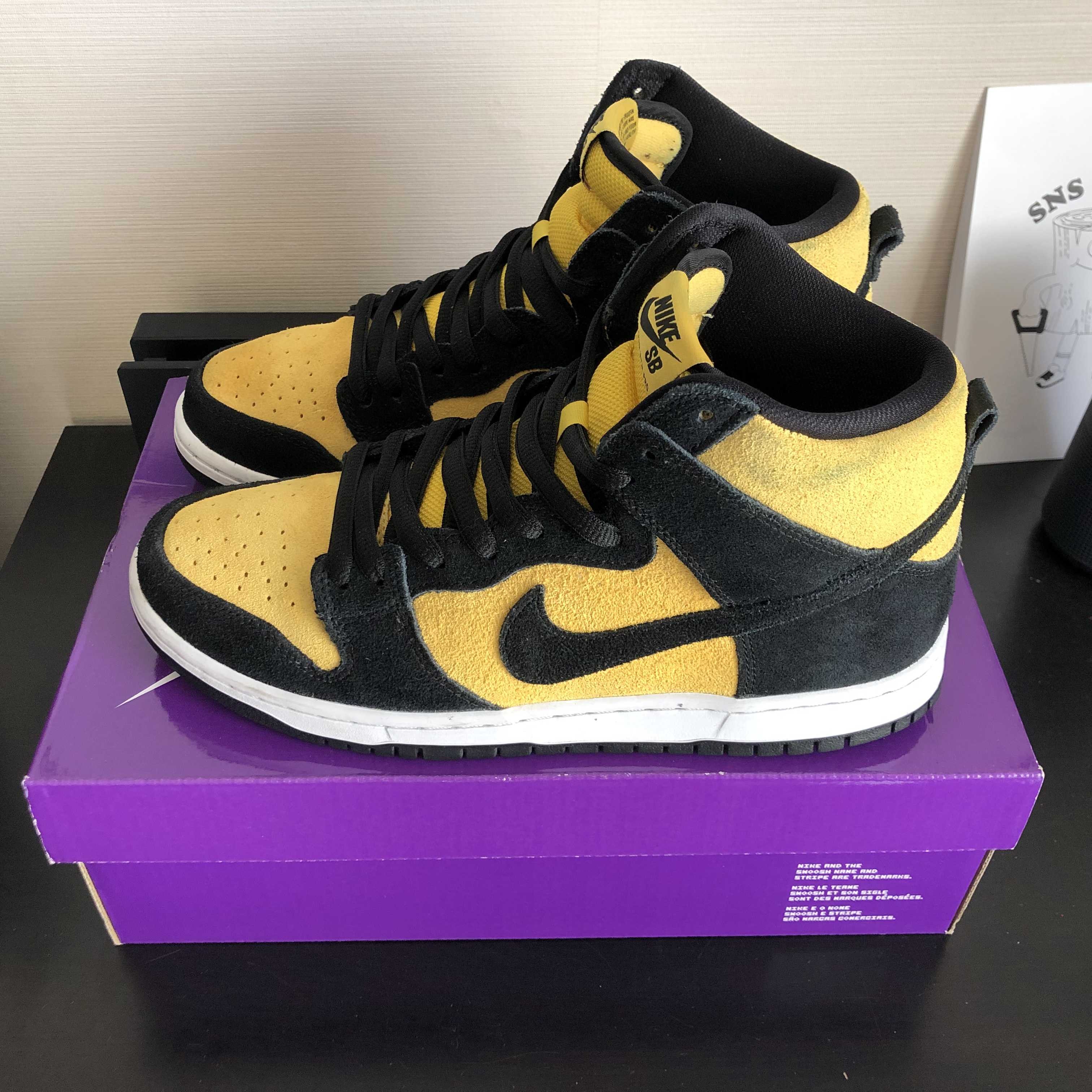 NIKE SB DUNK HIGH "MAIZE AND BLACK"