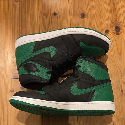 Nike Air Jordan 1 Retro High OG "Black/Pine Green" (2020)
