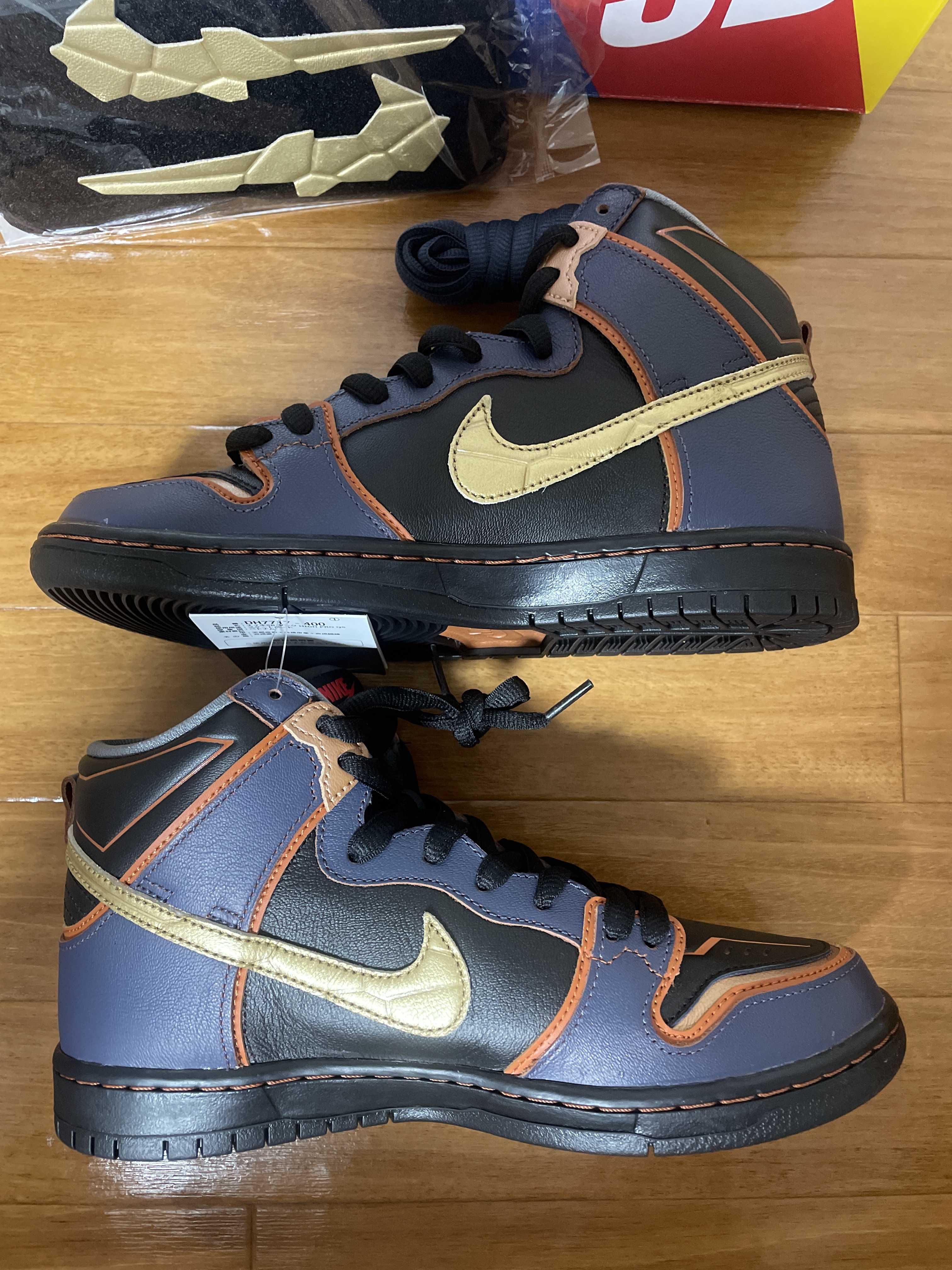 Gundam Unicorn × Nike SB Dunk High PRO QS "Banshee"