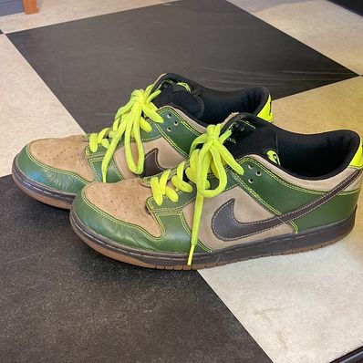 Nike SB Dunk Low "Jedi"
