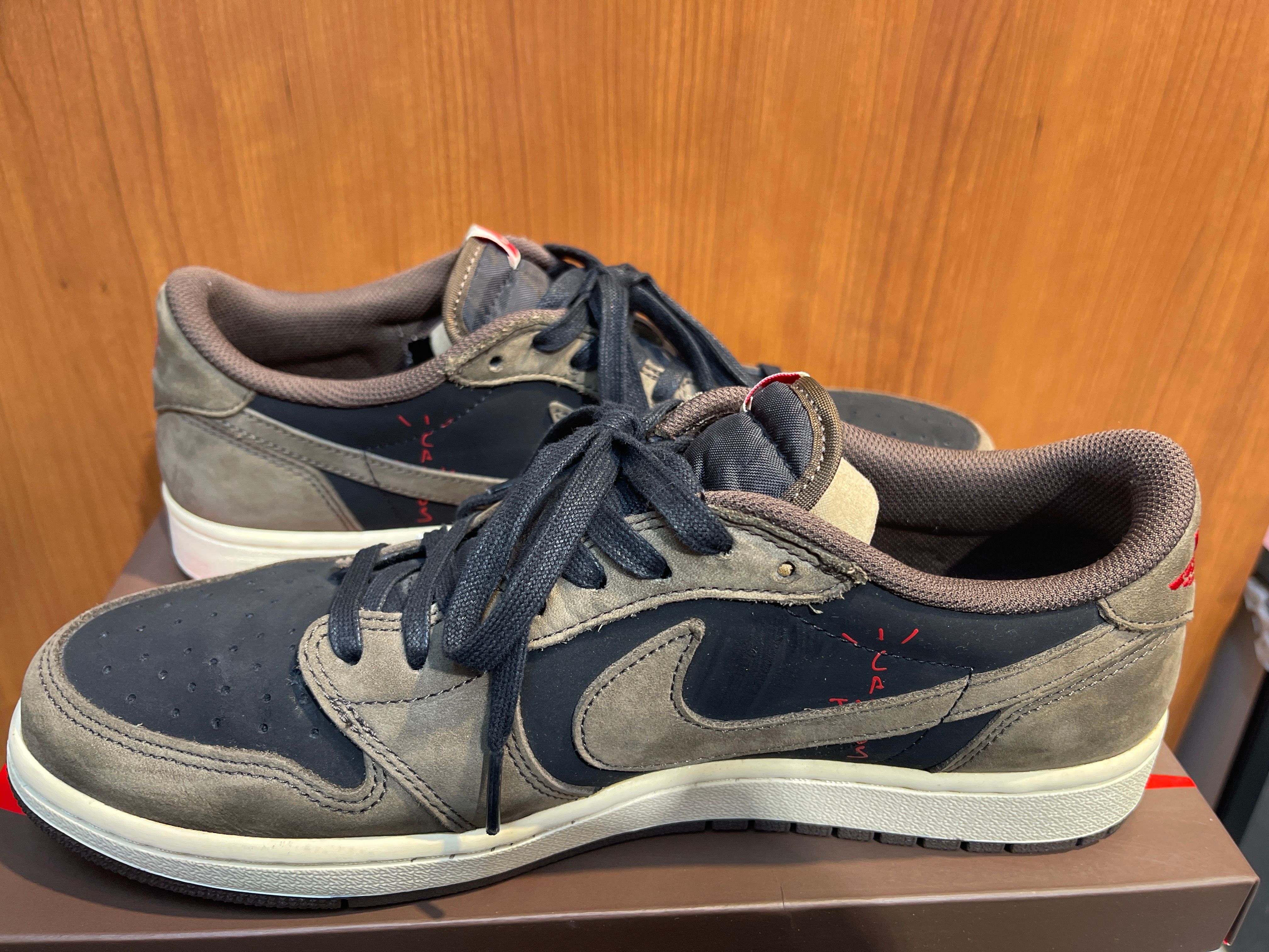 Travis Scott × Nike Air Jordan 1 Low OG SP-T  "Black/Dark Mocha"