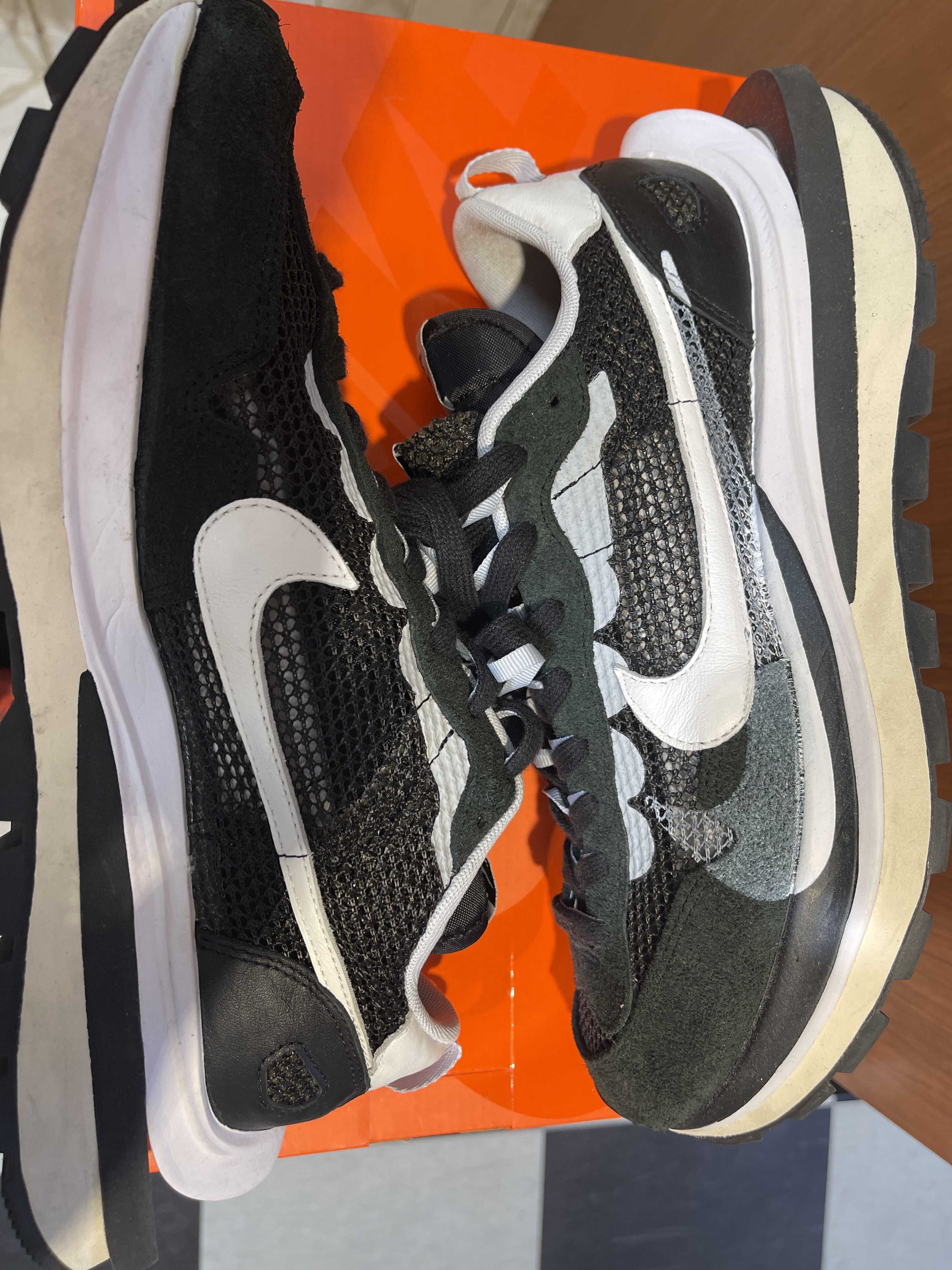 sacai × Nike Vapor Waffle "Black and White"