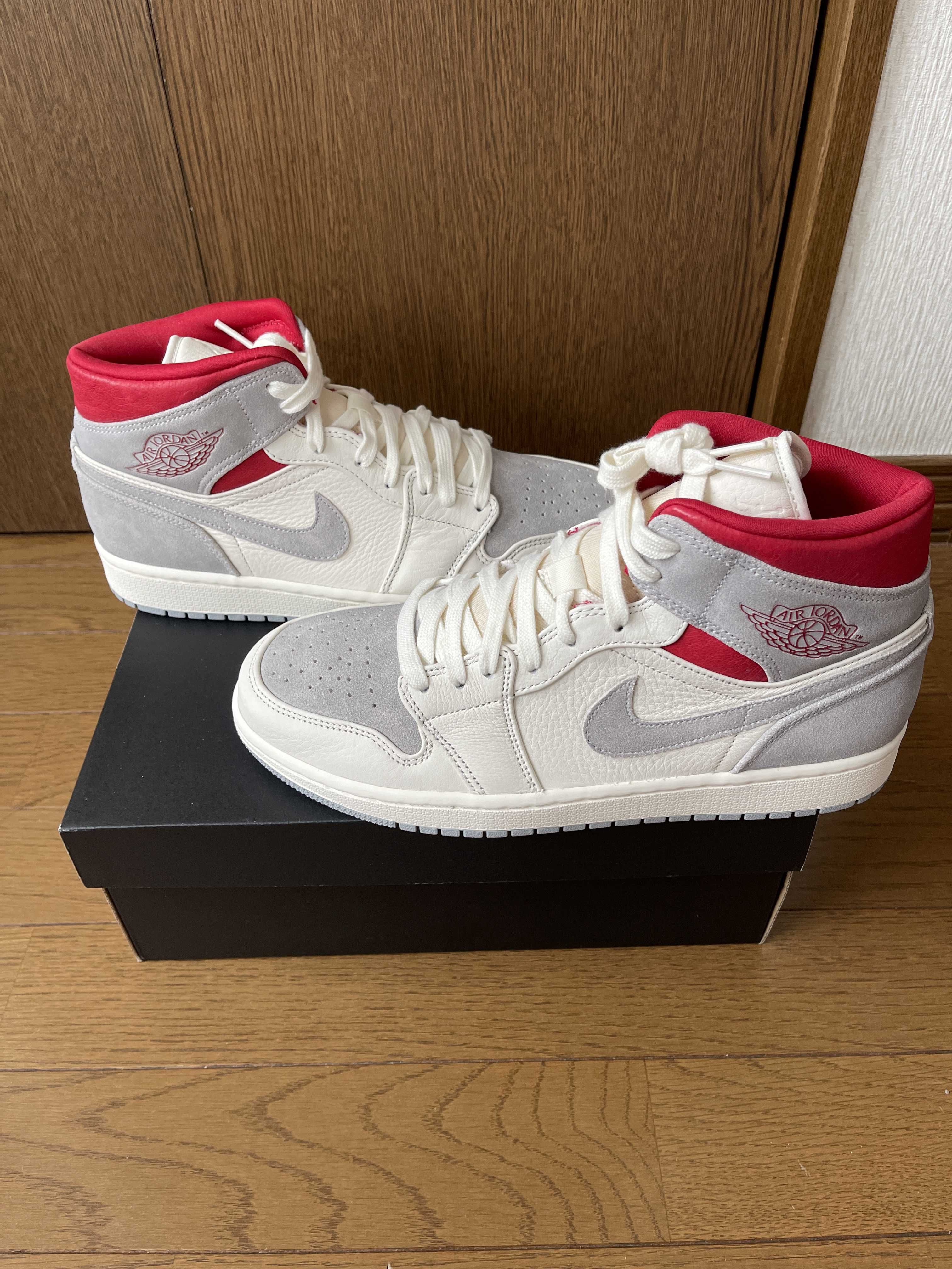 SNS×NIKE AIR JORDAN 1 MID "GREY/RED"
