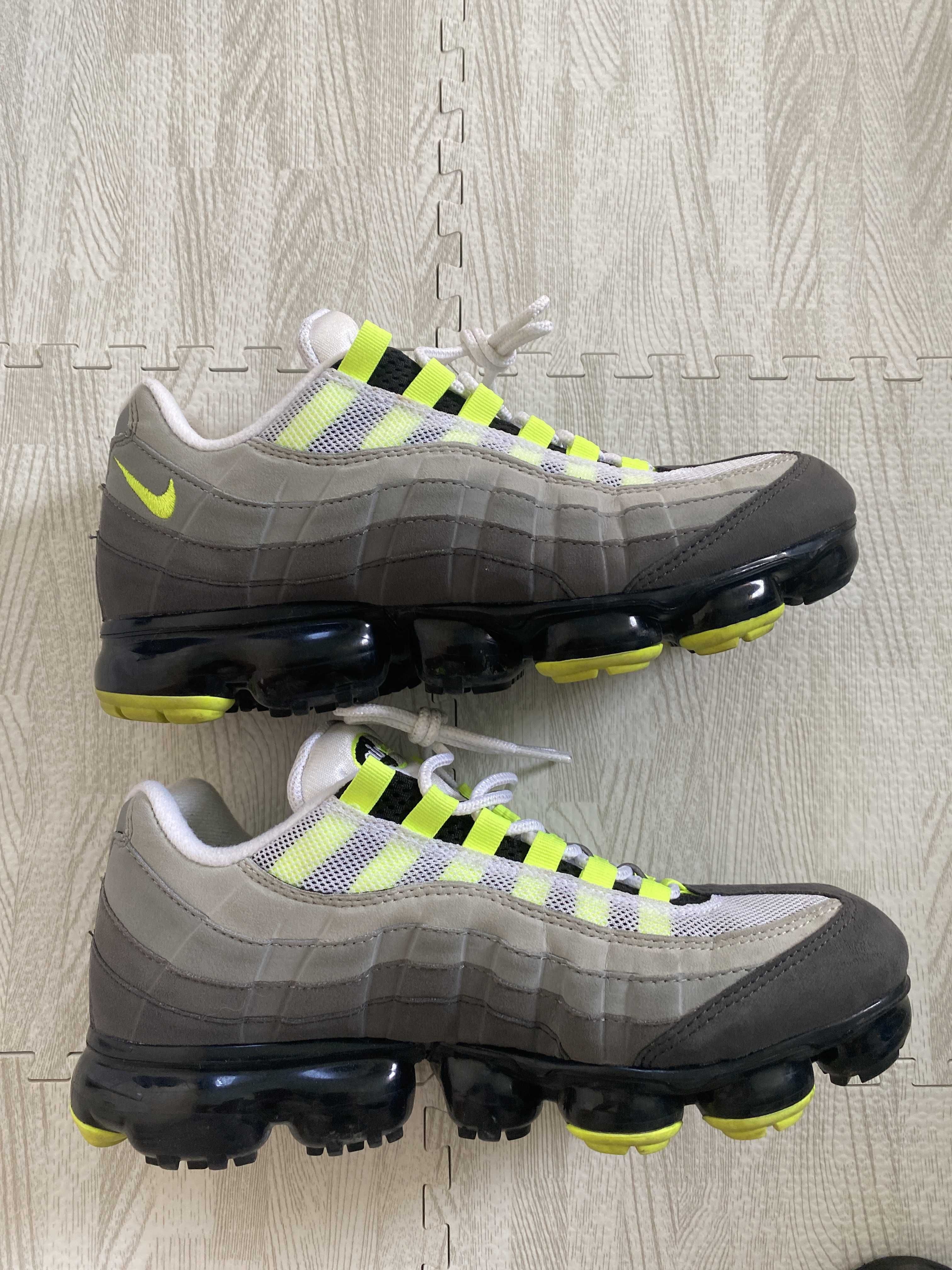 Nike Air Vapormax 95 "Neon"