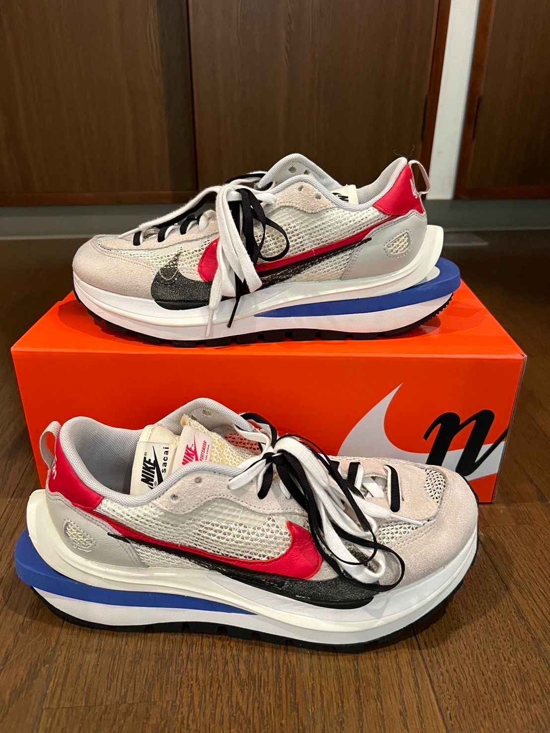 sacai × Nike Vapor Waffle "Royal Fuchsia"